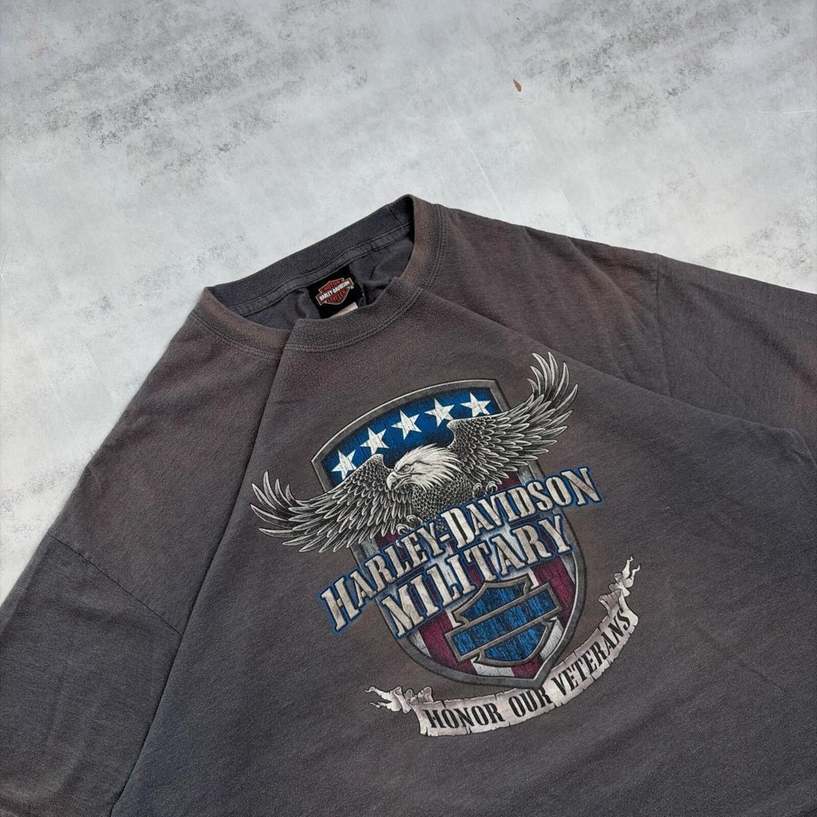 Harley Davidson Y2K Grey Harley Davidson Grunge Biker Veterans Faded T-Shirt Size US XXL / EU 58 / 5 - 7 Thumbnail