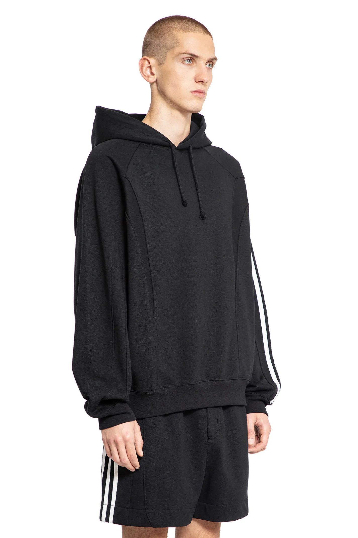 Y-3 o1s22i1n0125 Cutline Hoodie in Black Size US XL / EU 56 / 4 - 2 Thumbnail