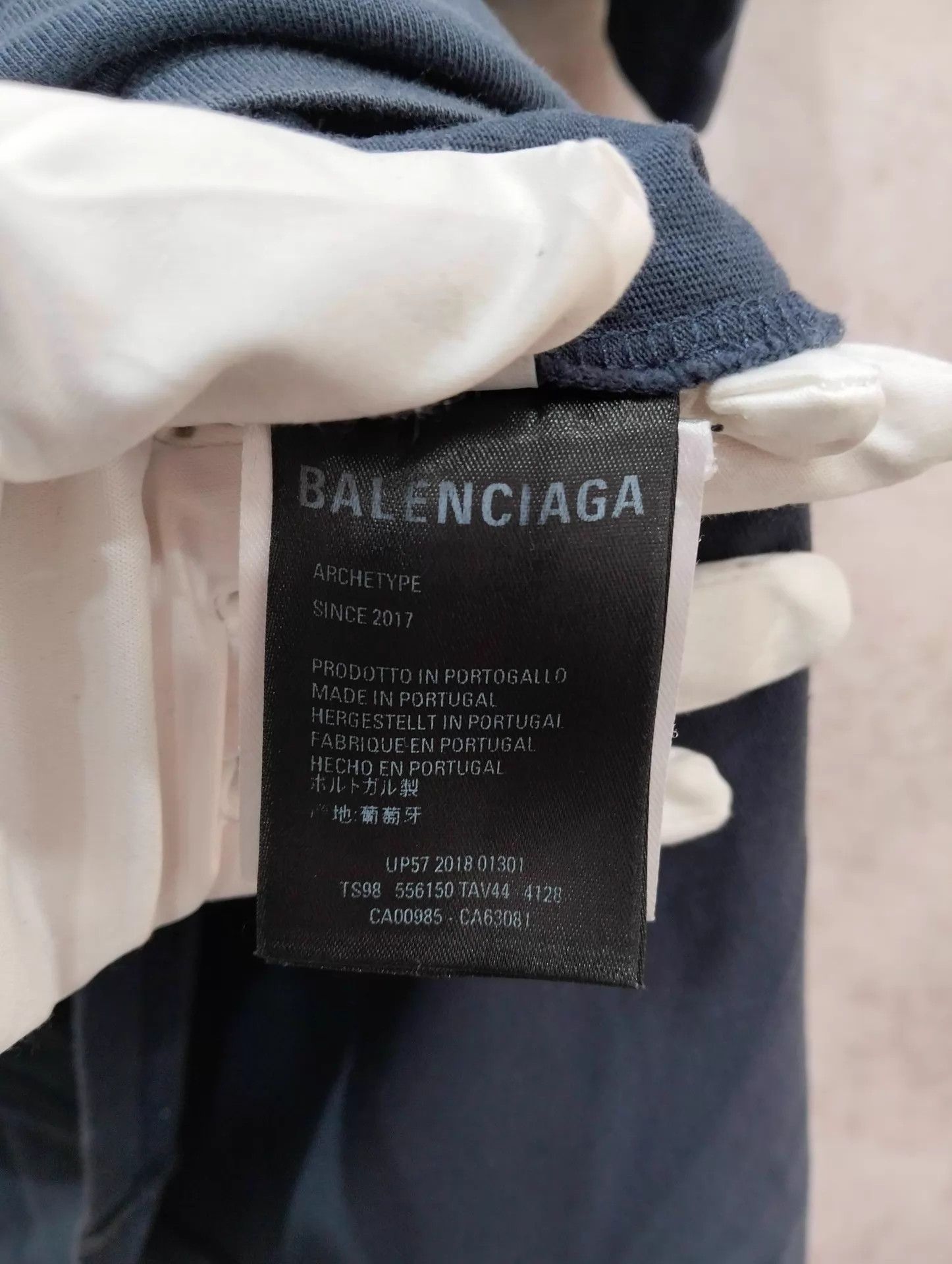 Balenciaga Balenciaga Coke Short Sleeve T-shirt XXS Size US XXS / EU 40 - 3 Thumbnail