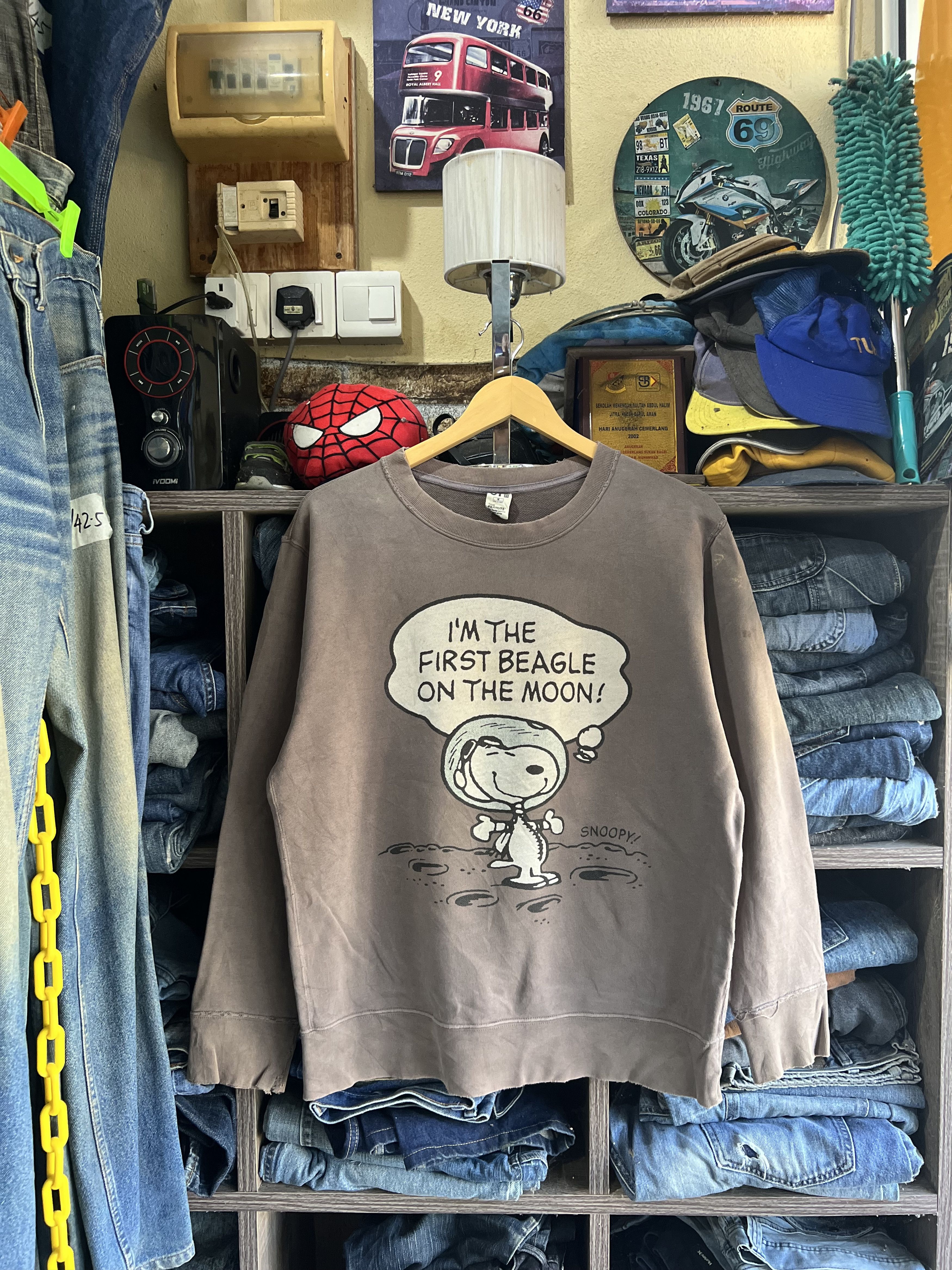 🔥Distressed Uniqlo x Peanuts Crewneck Sweatshirt