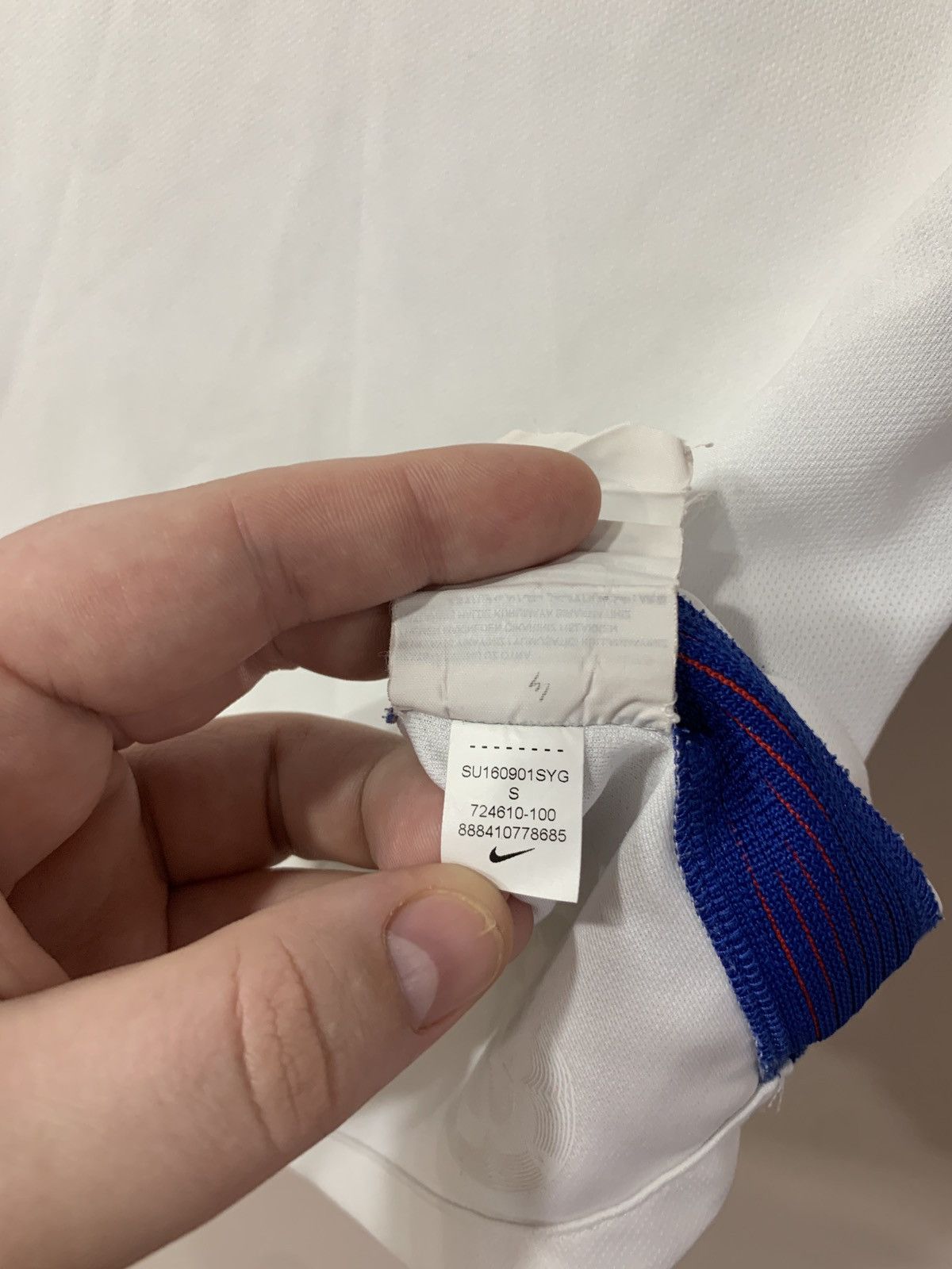Nike England 2016 Home Football Shirt Nike Soocer Jersey Size S Size US S / EU 44-46 / 1 - 12 Thumbnail