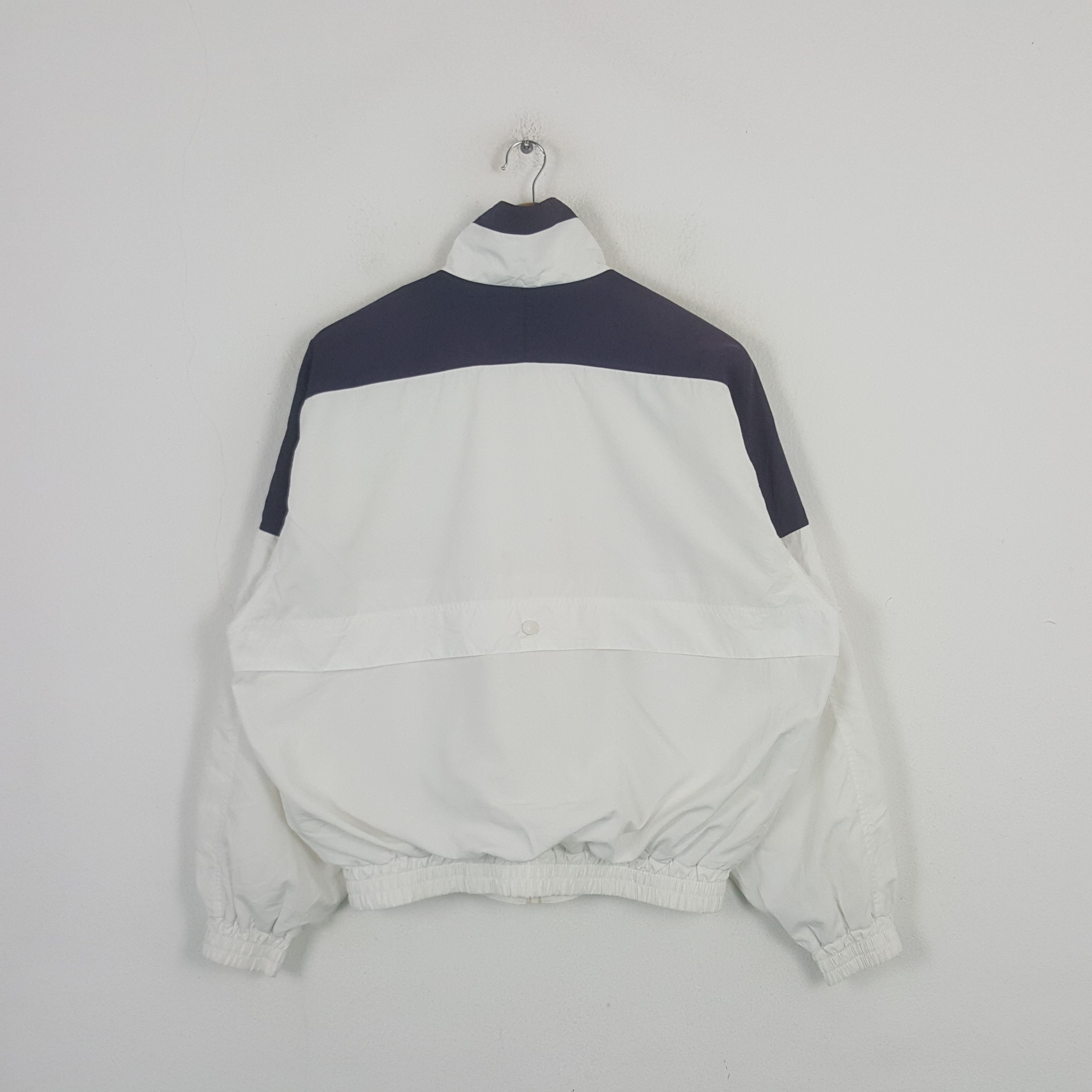 Sergio Tacchini Vintage Sergio Tachhini Italian Windbreaker Jacket RR16 Size US L / EU 52-54 / 3 - 3 Thumbnail