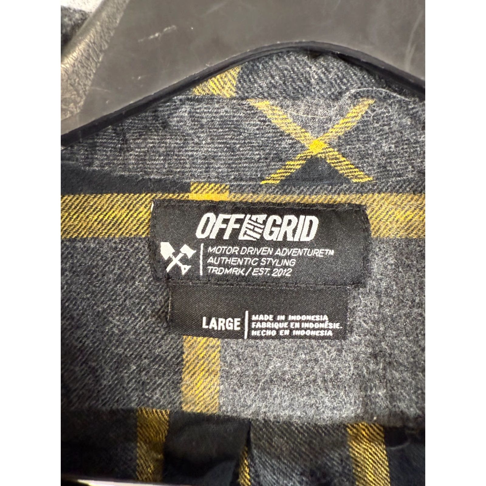 Vintage VINTAGE Off The Grid Shirt Mens L Gray Yellow Plaid Destroyer Flannel Long Sleeve Size US L / EU 52-54 / 3 - 5 Thumbnail