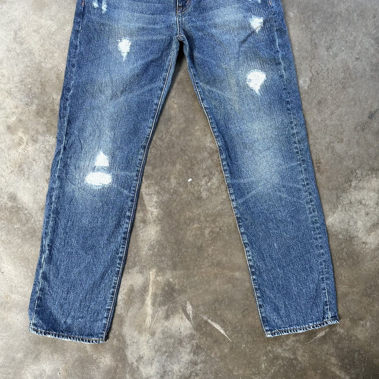 Japanese Brand Vintage Japanese Jean Faded Distressed Denim Pant W32 Size US 32 / EU 48 - 2 Thumbnail