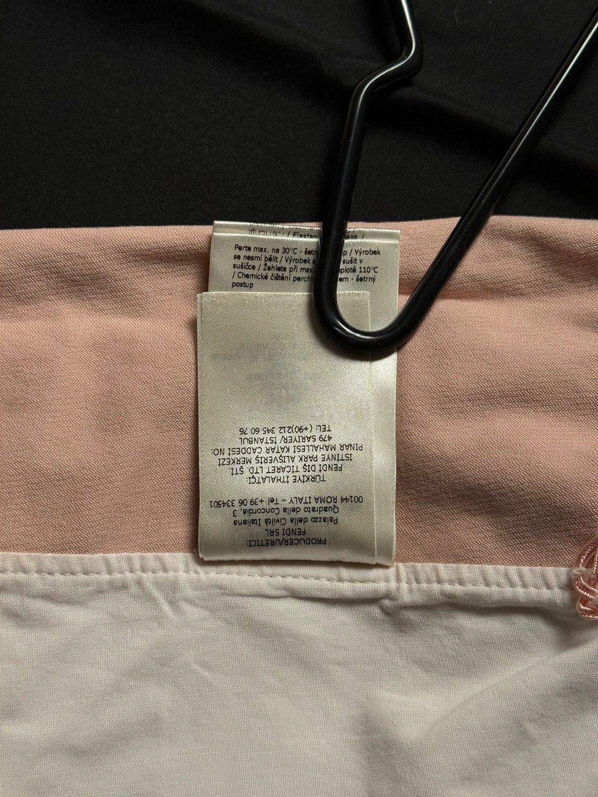 Fendi Fendi pink monogram shorts Size 26" / US 2 / IT 38 - 8 Thumbnail