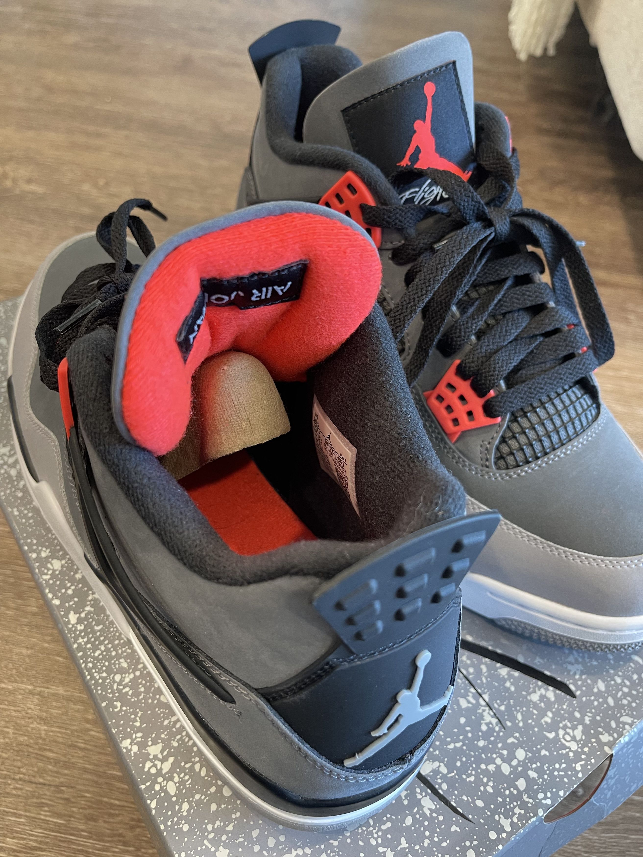 Jordan Brand AIR JORDAN - JORDAN 4 RETRO INFRARED Size US 10.5 / EU 43-44 - 4 Thumbnail