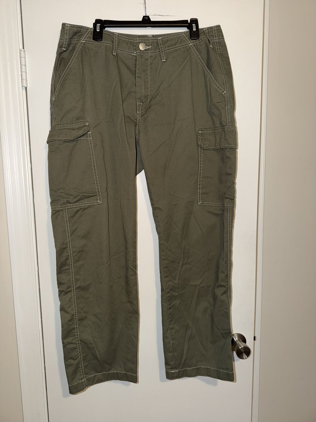 True Religion True Religion Olive Green Military Cargo Pants Size 36X30 Size US 36 / EU 52 - 1 Thumbnail