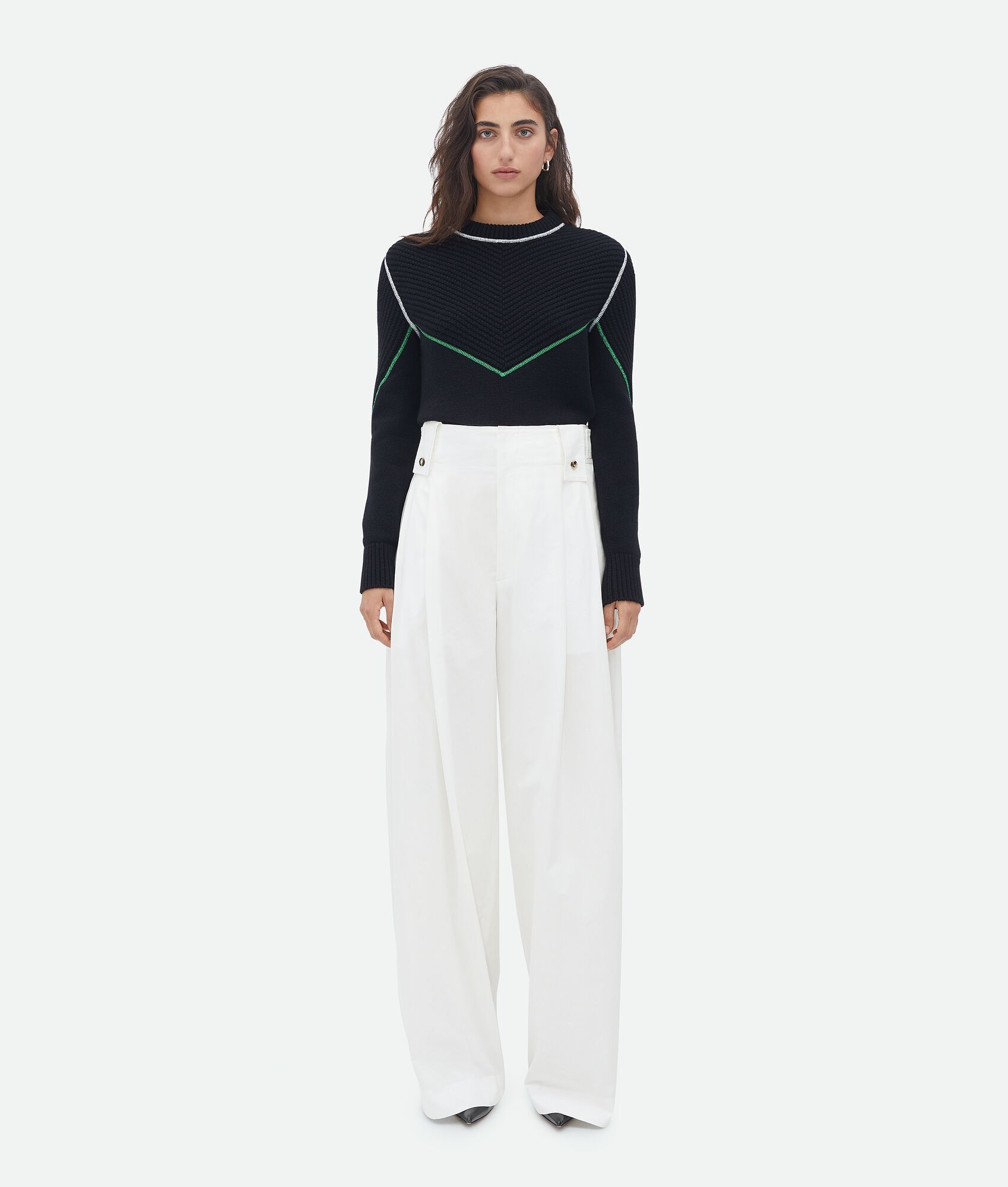 Bottega Veneta o1bcso1str0225 Wool Cashmere Overlock Jumper in Black Size L / US 10 / IT 46 - 1 Thumbnail
