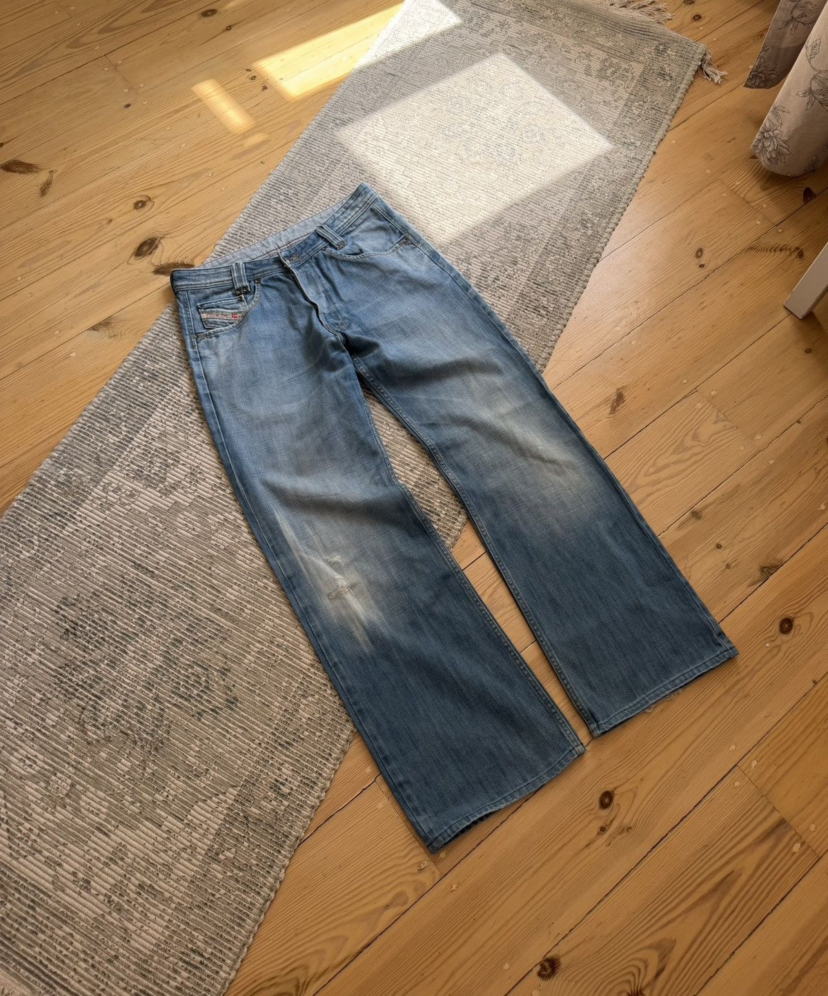 Diesel Vintage 00s Diesel Flared Bootcut Y2K Washed Blue Denim Size US 32 / EU 48 - 2 Thumbnail