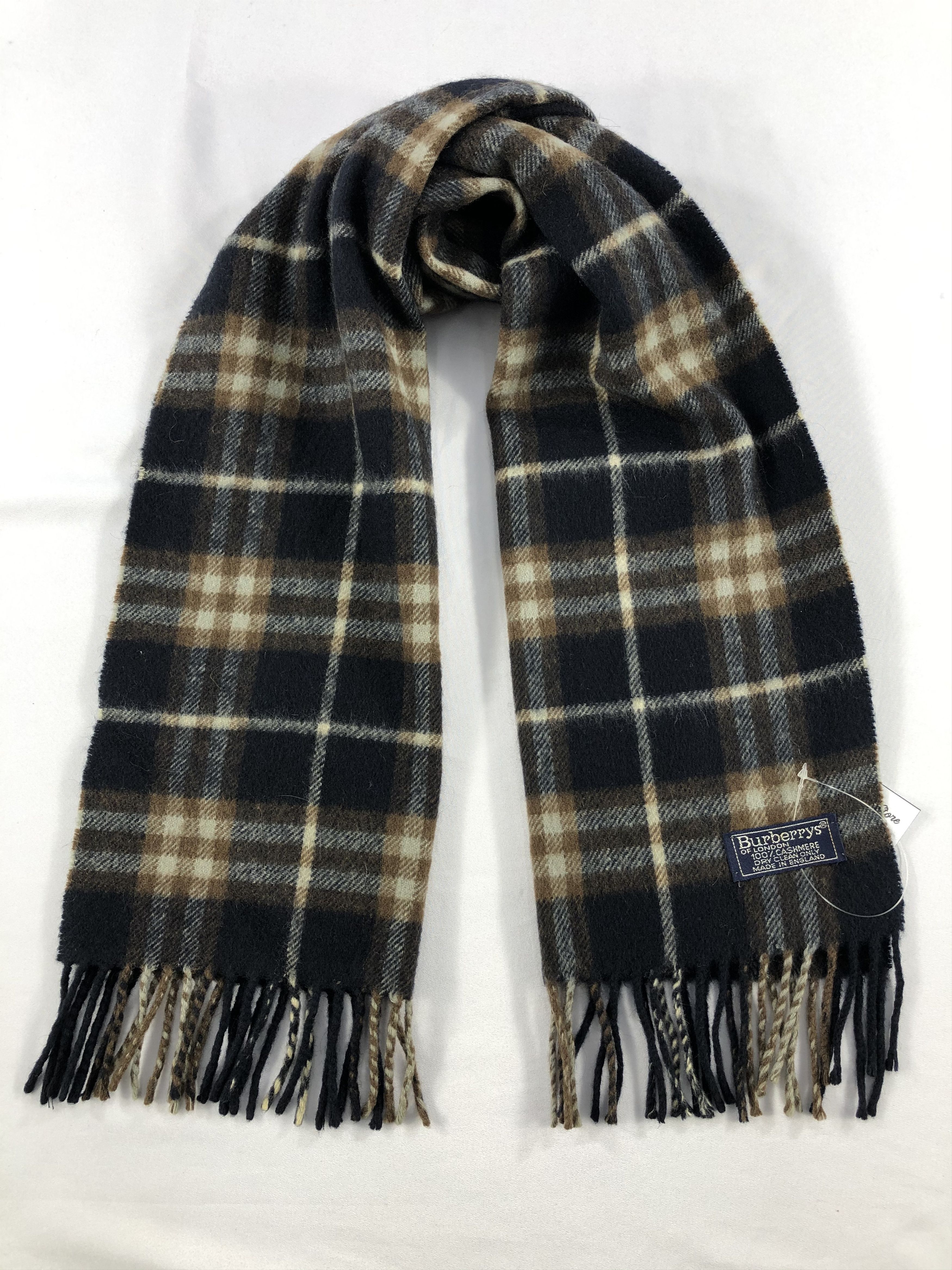 Burberry Vintage Burberry Scarf/Muffler/Neckwear MF1748 Size ONE SIZE - 1 Thumbnail
