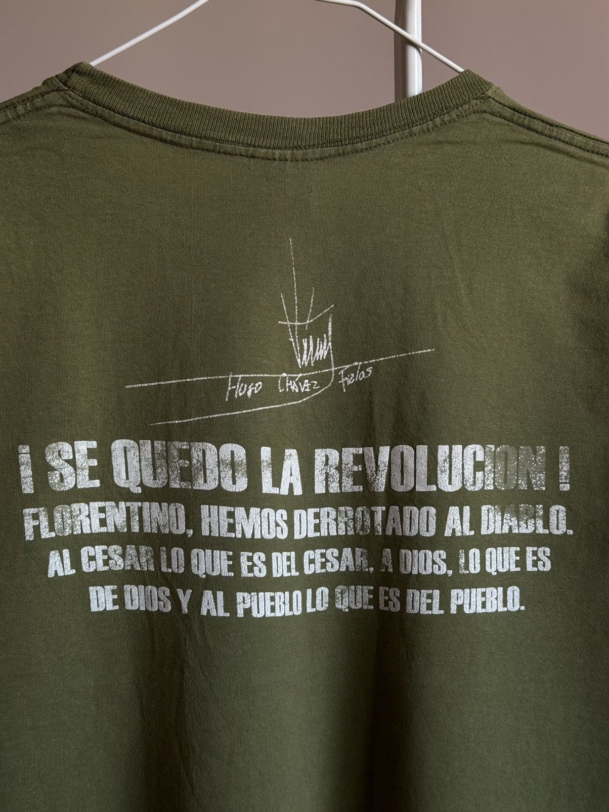 Vintage Fantastic Three OfThe Revolution Venezuela Revolucion Tshirt Size US M / EU 48-50 / 2 - 4 Thumbnail