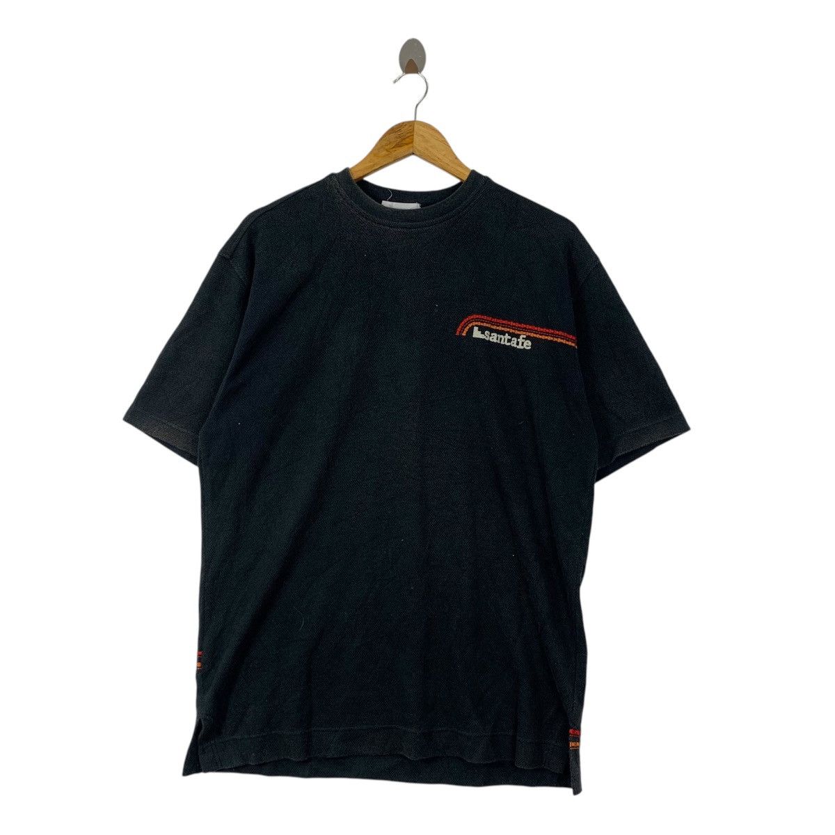 Vintage Vintage SANTA FE JAPAN Embroidered Logo Tee Shirt Top Size L / US 10 / IT 46 - 1 Thumbnail