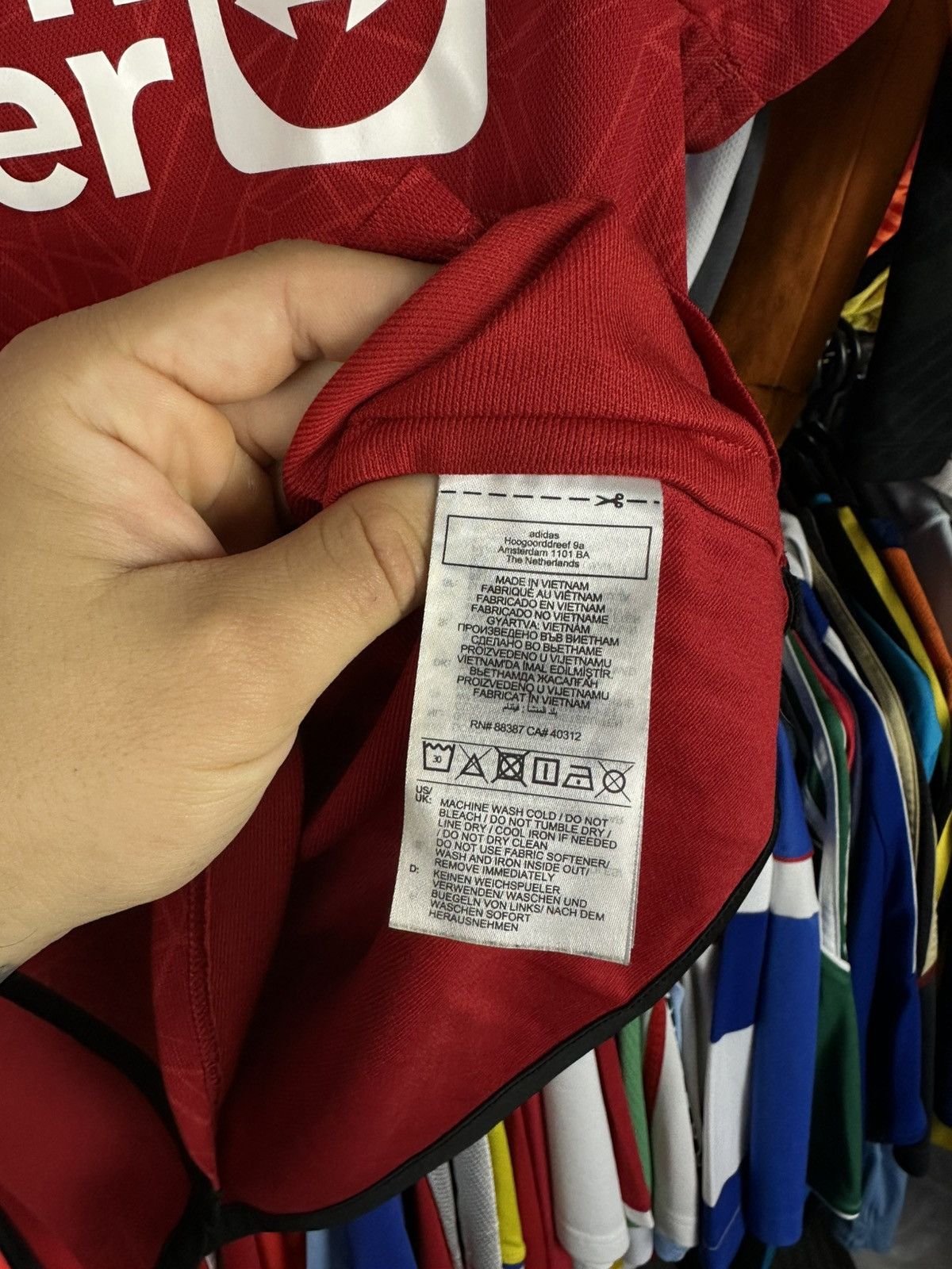 Adidas MANCHESTER UNITED FC 2023-24 HOME SHIRT ADIDAS JERSEY SOCCER Size US S / EU 44-46 / 1 - 5 Thumbnail