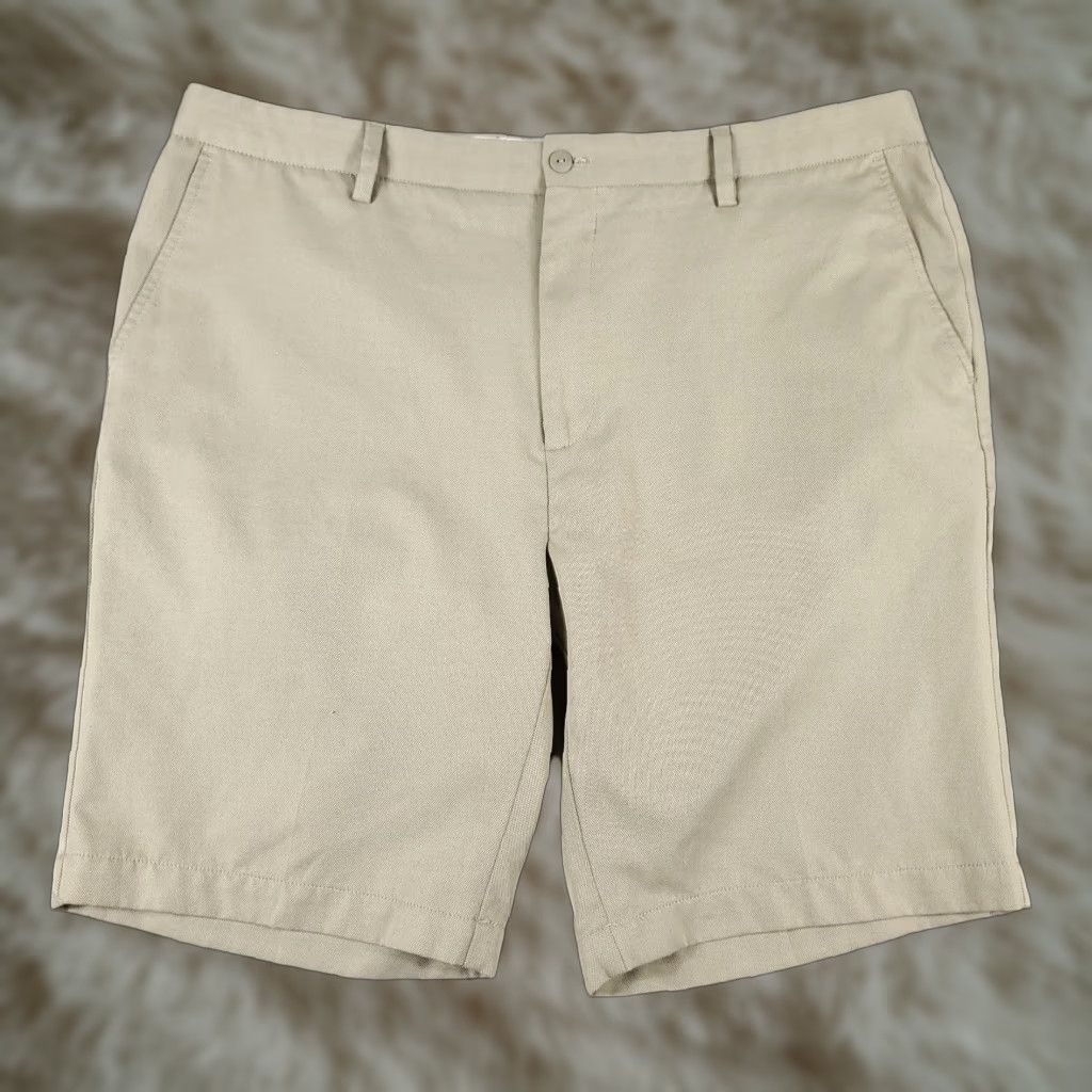 Vintage Greg Norman Mens Shorts 40 Beige Chino Flat Front Casual Business Travel Workwear Size US 40 / EU 56 - 1 Thumbnail