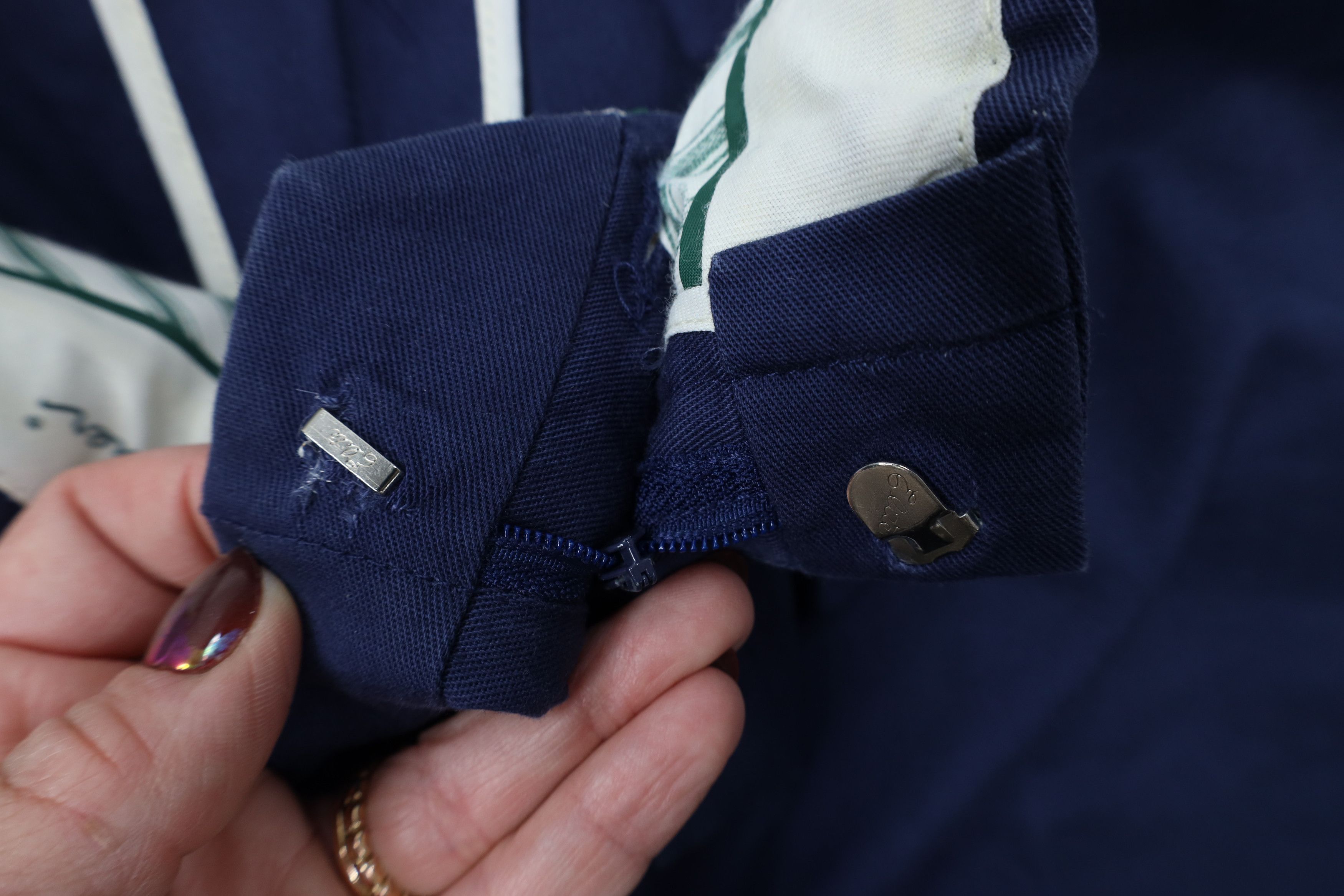Eddie Bauer Vintage 90s Eddie Bauer Twill Wide Leg Chino Pants Blue Size US 40 / EU 56 - 8 Thumbnail