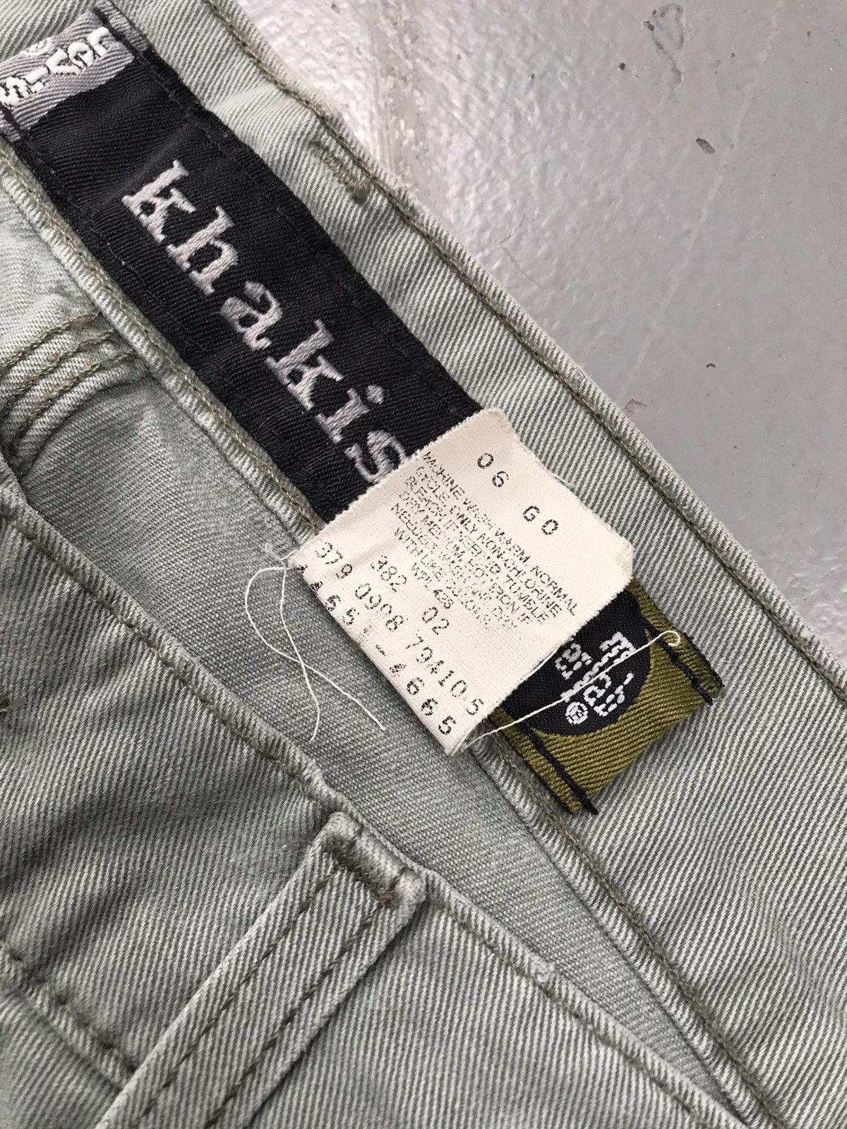 Levi's × Levi's Vintage Clothing 90s vintage Levi’s silver tab khakhi carpenter denim Size US 35 - 5 Thumbnail