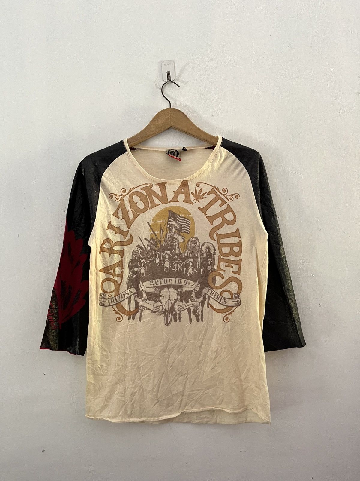 20471120 Vintage geronimo feather wax tribes tshirts Size US M / EU 48-50 / 2 - 1 Thumbnail