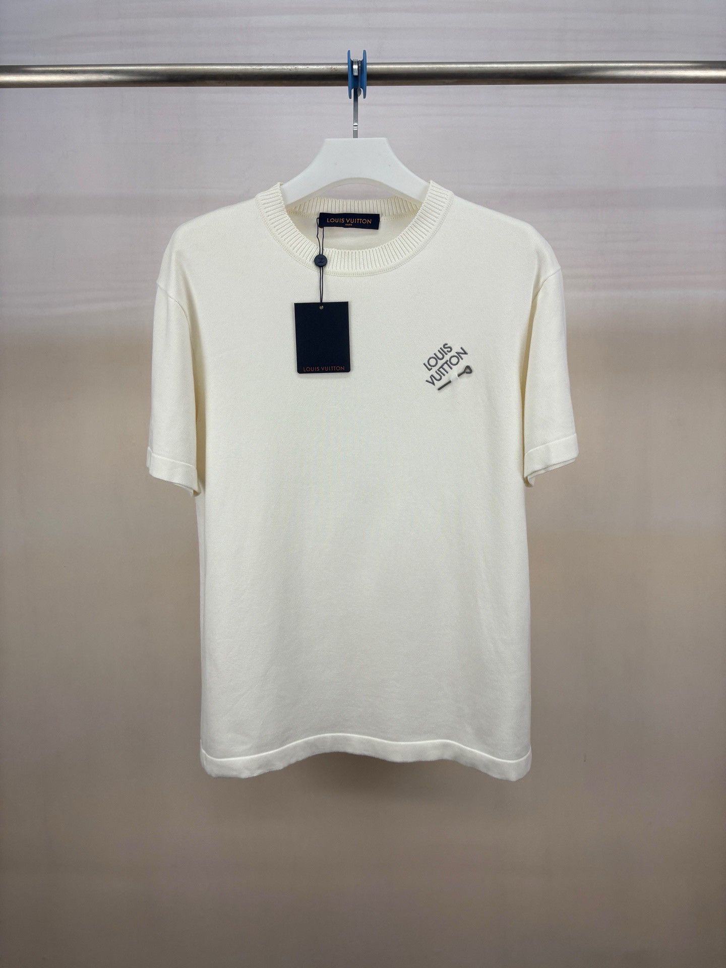 Louis Vuitton Louis Vuitton Embroidered Logo T-Shirt US L Size US L / EU 52-54 / 3 - 1 Thumbnail