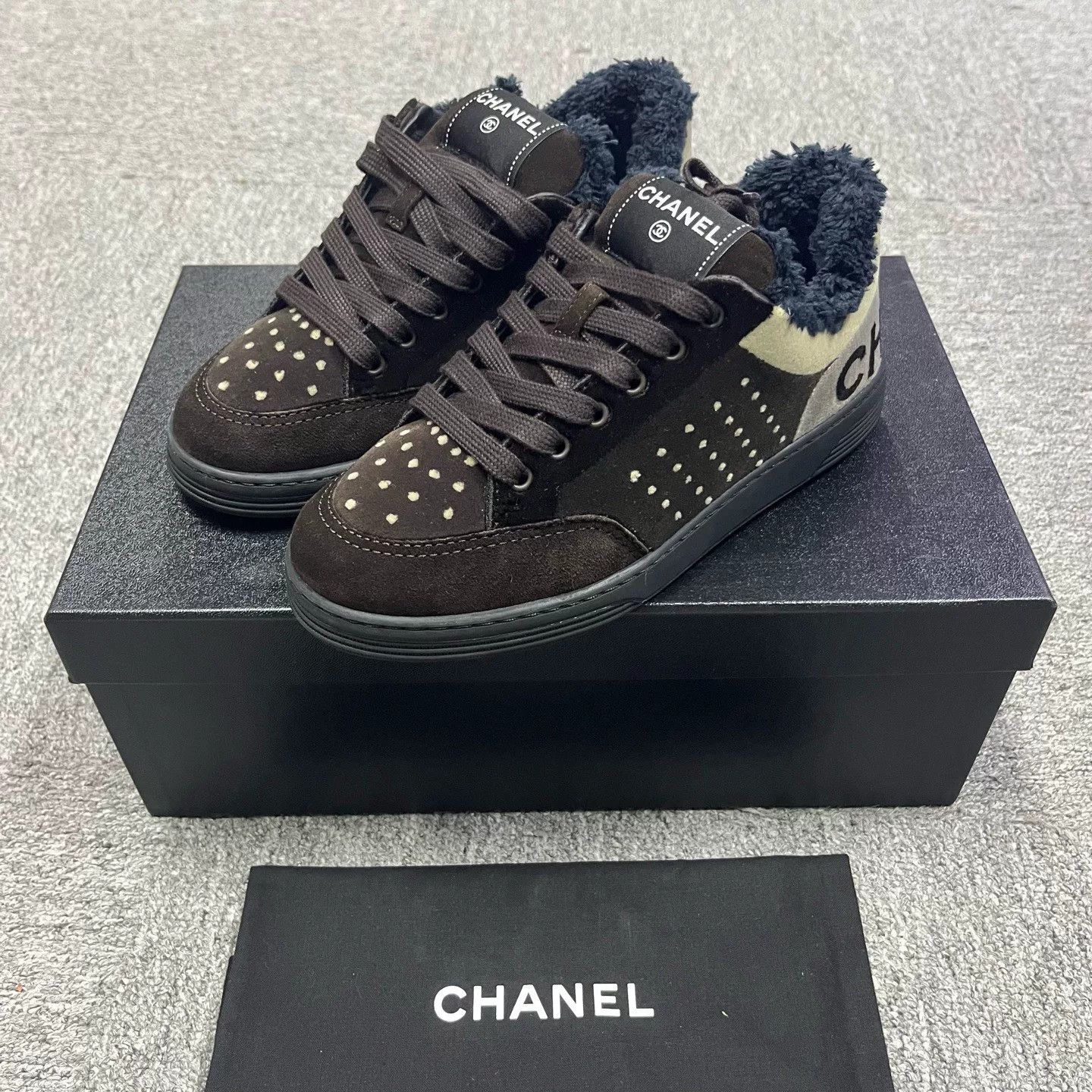 Chanel Chanel Leather Gray Lowtop Sneakers us_5-5 Women Size US 5.5 / IT 35.5 - 1 Thumbnail