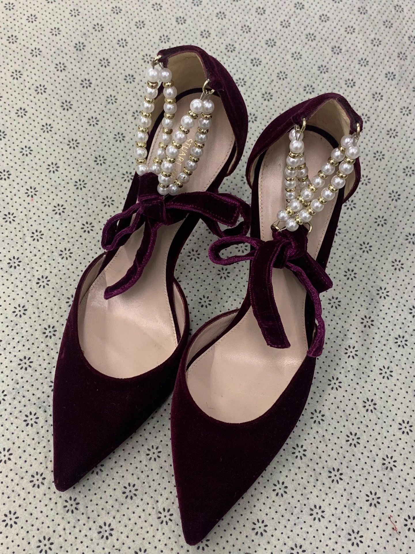 Stuart Weitzman STUARTWEITZMAN burgundy velvet pearl lace heels 38.5 new Size US 8.5 / IT 38.5 - 1 Thumbnail