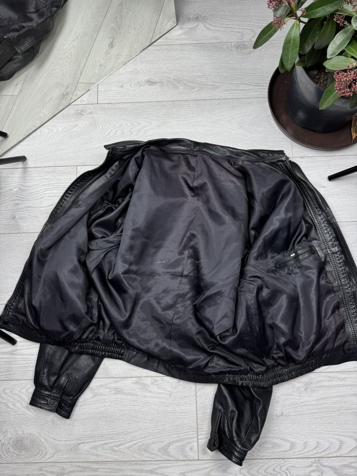 Vintage Vintage 90’s Bomber Leather Jacket Size US M / EU 48-50 / 2 - 10 Thumbnail