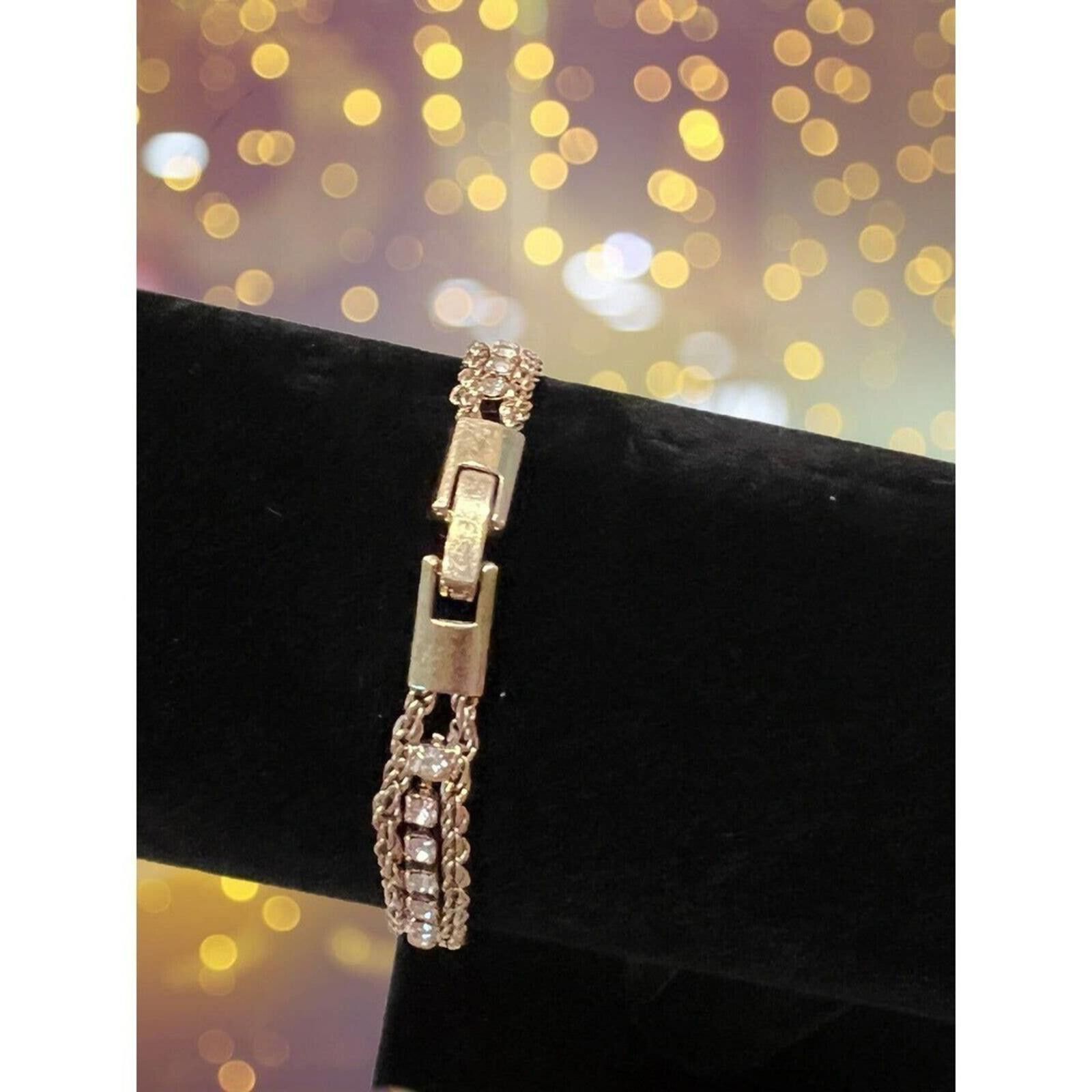 The Unbranded Brand Delicate Gold toned vintage tennis bracelet Size ONE SIZE - 2 Thumbnail