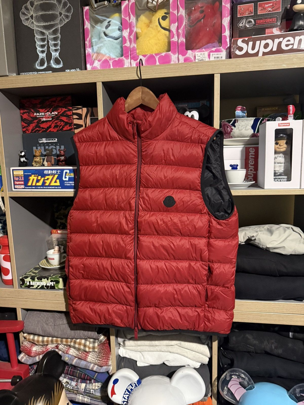 Moncler Moncler Red Puffer Vest Size US L / EU 52-54 / 3 - 1 Thumbnail
