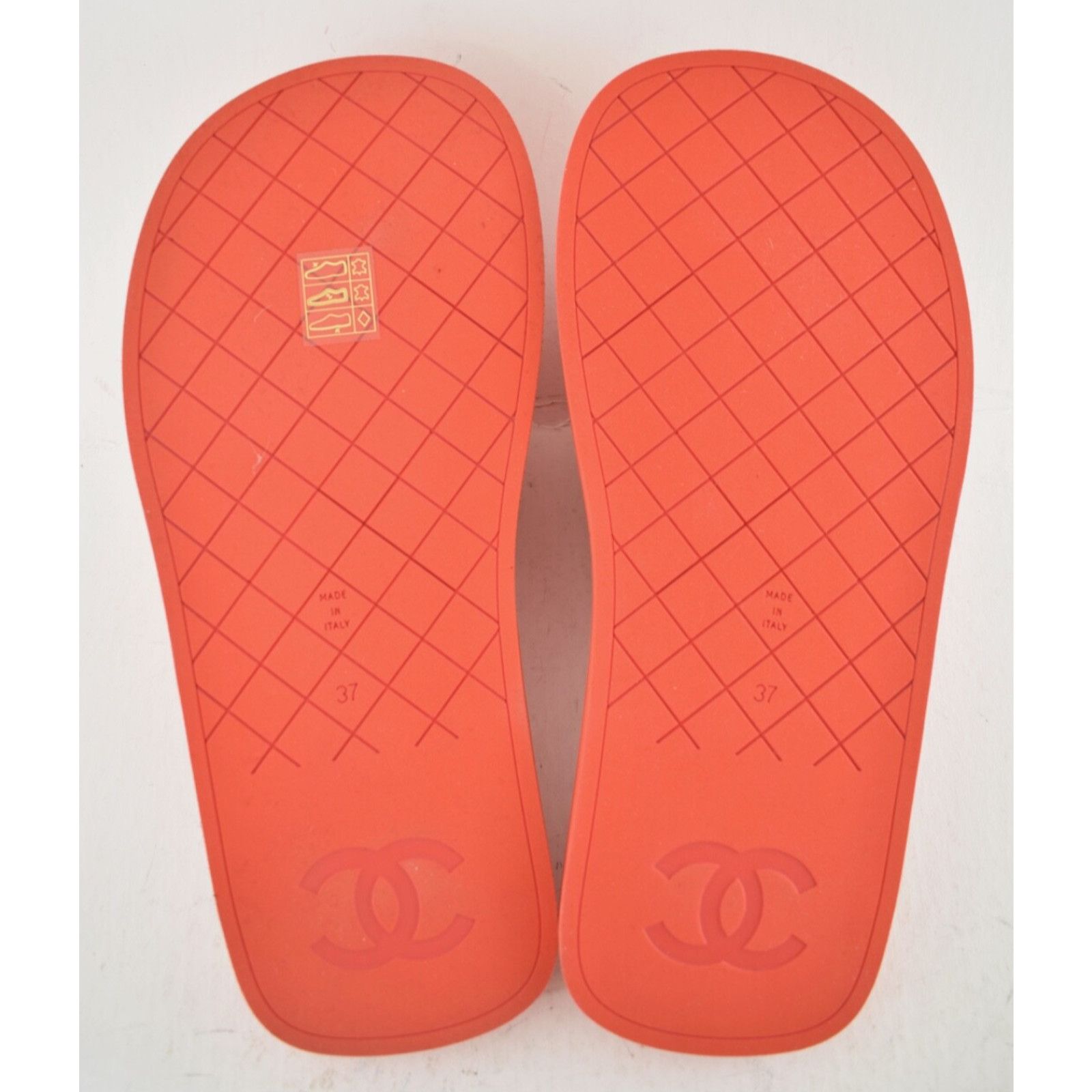 Chanel Chanel 22P Pink Red Lambskin Padded Pool Thong Logo Size US 7 / IT 37 - 16 Thumbnail