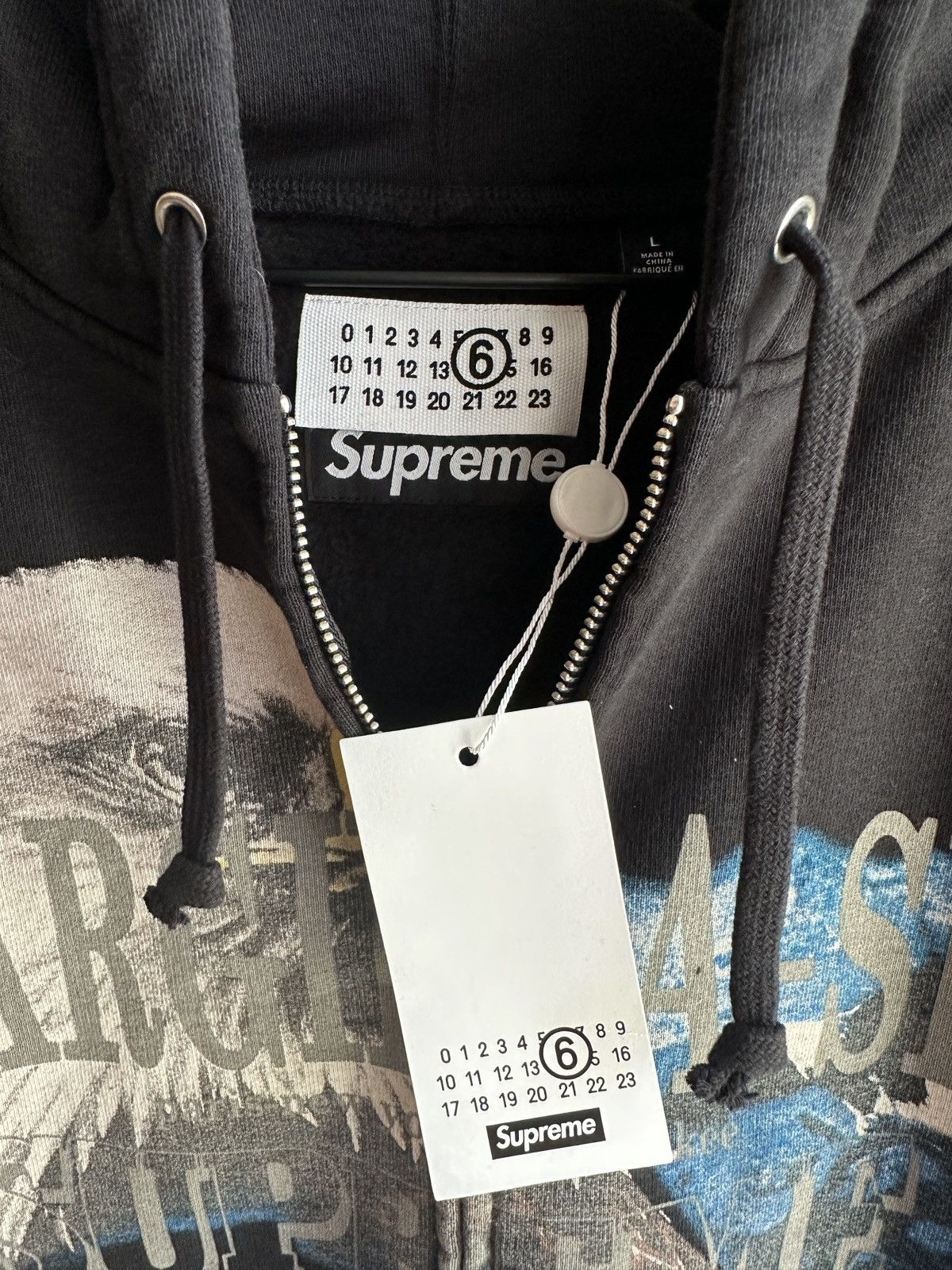 Maison Margiela × Supreme Supreme x MM6 Maison Margiela Eagle Zip Up Hoodie Black Size US L / EU 52-54 / 3 - 6 Thumbnail
