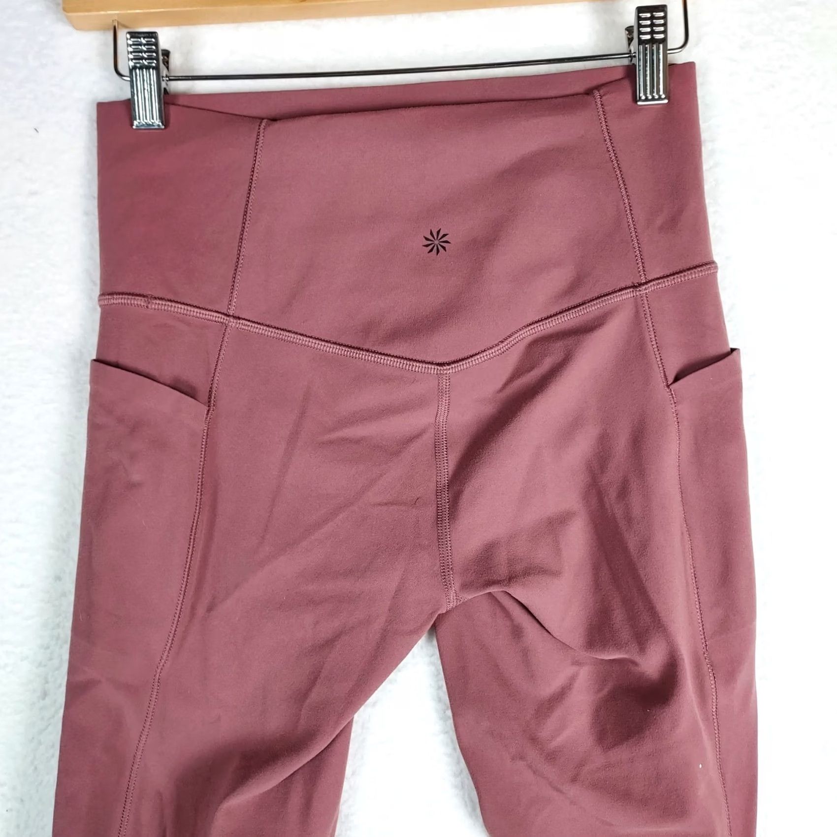 Athleta Athleta Salutation Stash Pocket II 7/8 Leggings Women’s Small Mauve Size 28" / US 6 / IT 42 - 4 Thumbnail