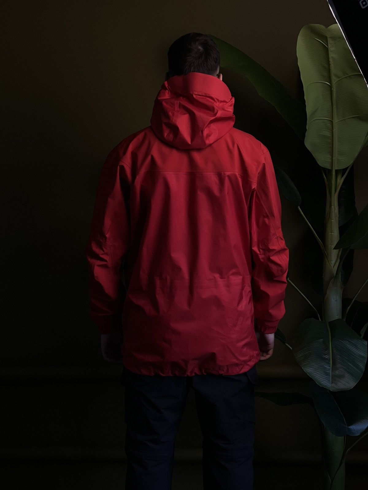Arc'teryx × Vintage Rare Vintage Arc’teryx Theta LT Gore-Tex XCR Gold Logo M Size US M / EU 48-50 / 2 - 7 Thumbnail