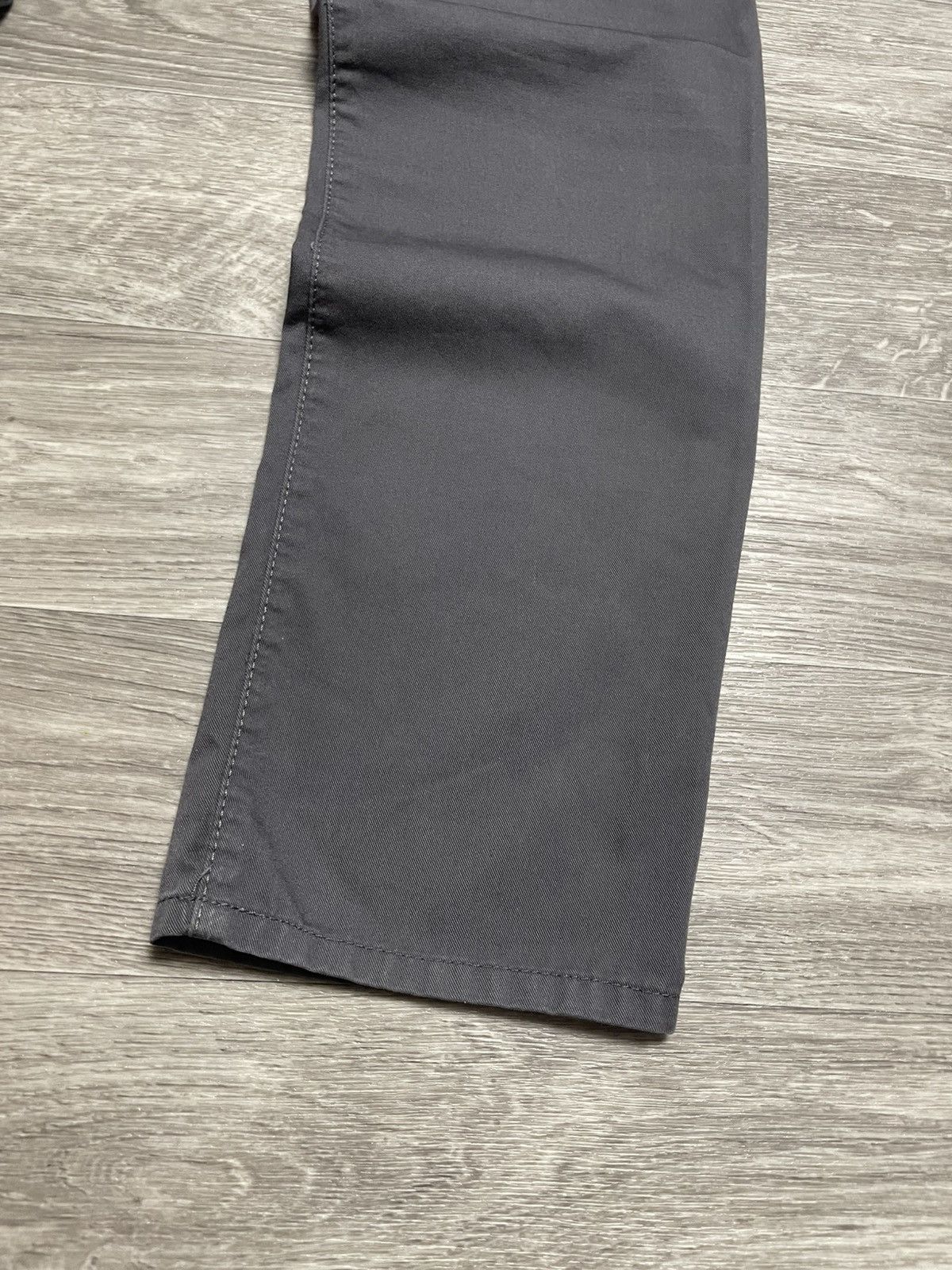 Carhartt Vintage Carhartt Gray Club Pants Leather Logo 32/32 Size US 32 / EU 48 - 12 Thumbnail