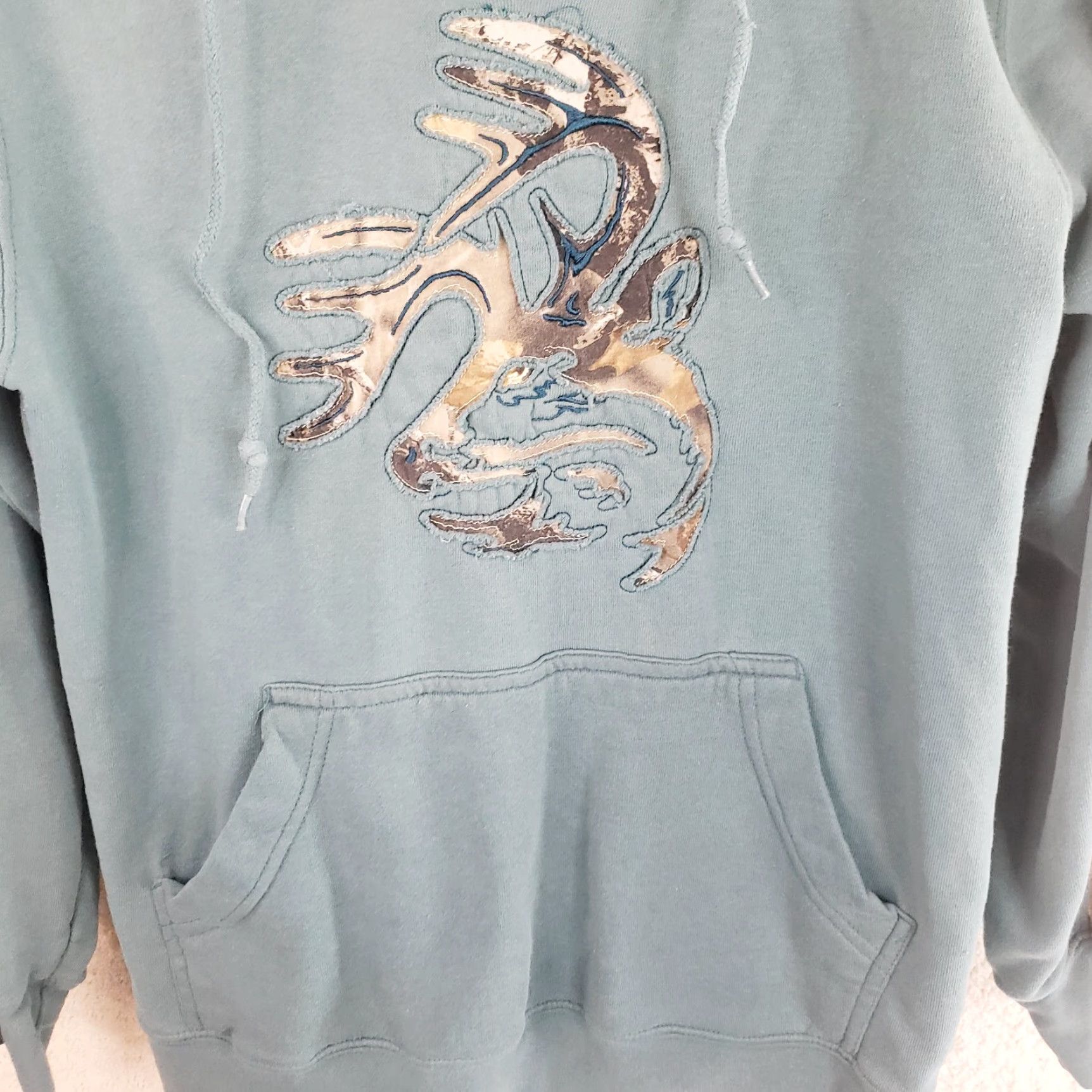 Vintage Legendary Whitetails Hoodie Men XS Teal Camo Buck Cutout Front Kangaroo Pockets Hooded Pullover Size US XS / EU 42 / 0 - 3 Thumbnail