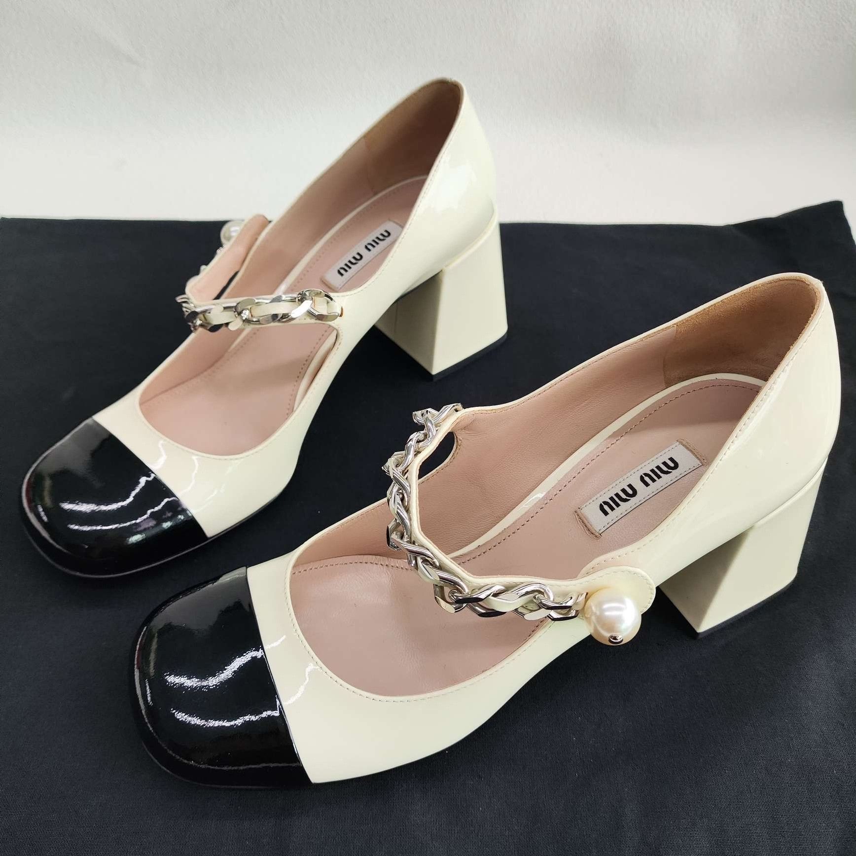 Miu Miu Miu Miu Patent Beige Lowtop Sneakers us_6 Women Size US 6 / IT 36 - 1 Thumbnail