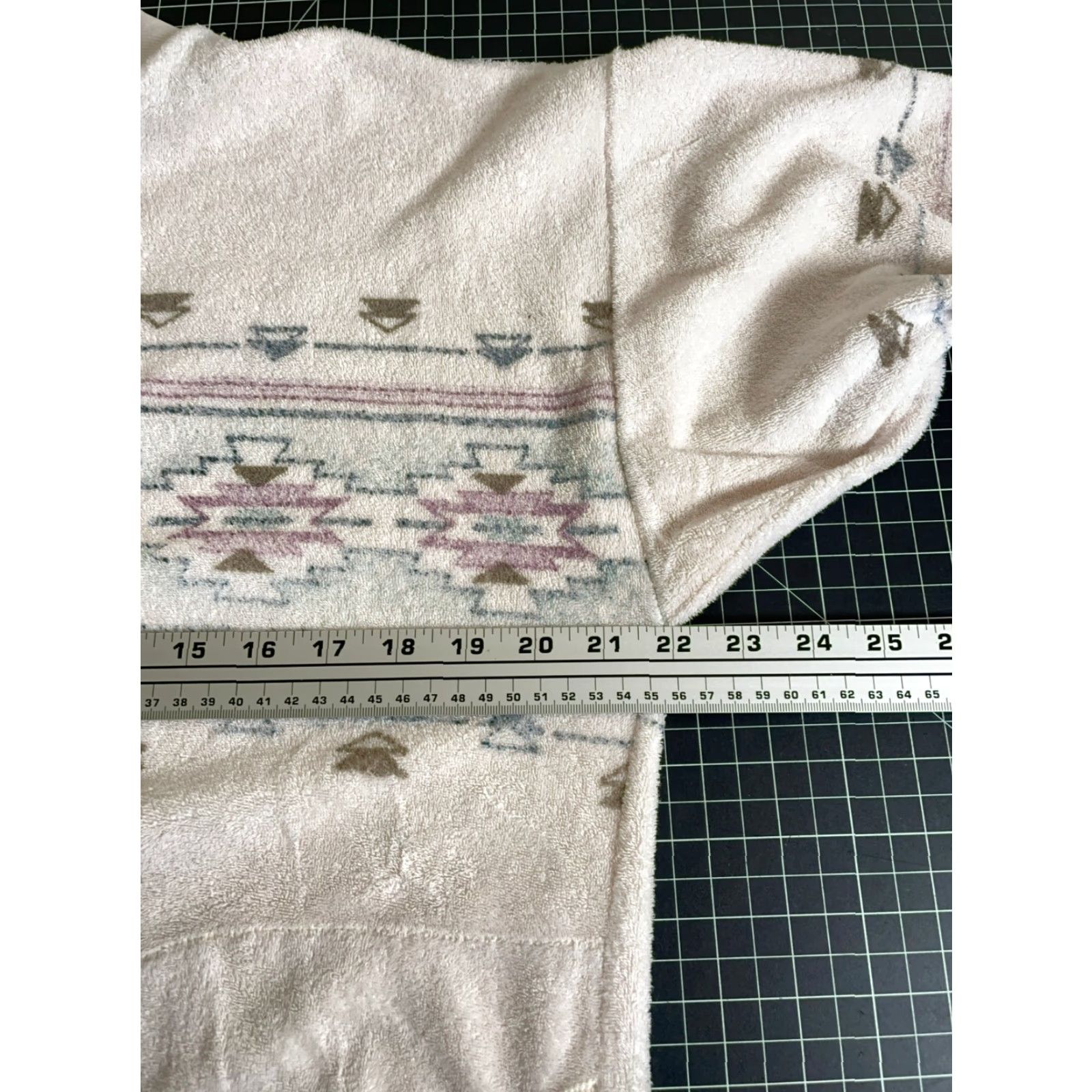 Vintage VINTAGE Art Unlimited Sweatshirt Crew Neck Long Sleeve Women's Medium Ivory Southwestern Geometric 90s Tribal Fall Winter Size M / US 6-8 / IT 42-44 - 7 Thumbnail