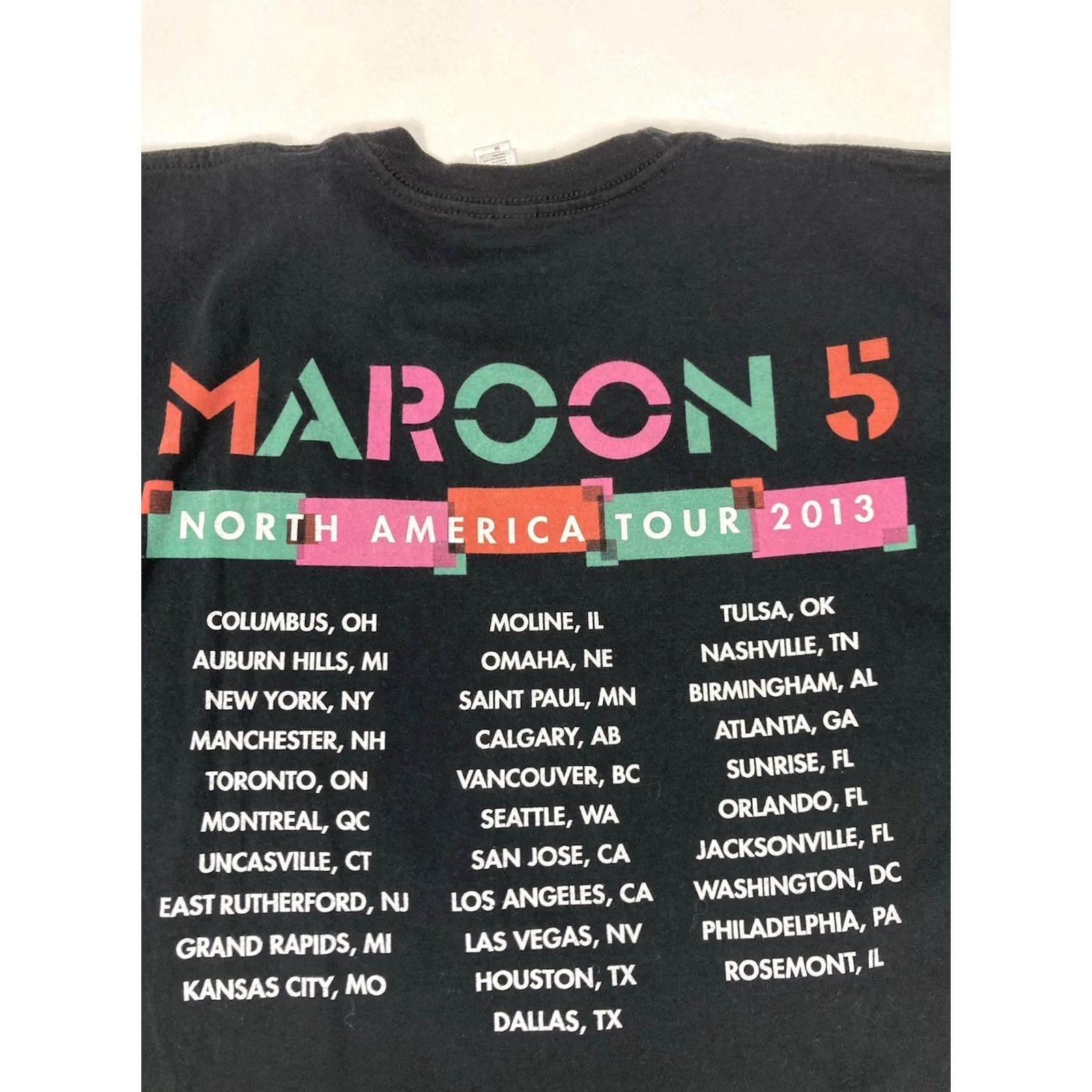 American Apparel VINTAGE Maroon 5 North American Tour 2013 Graphic T-shirt Men Medium Black Music Shirt Size US M / EU 48-50 / 2 - 4 Thumbnail