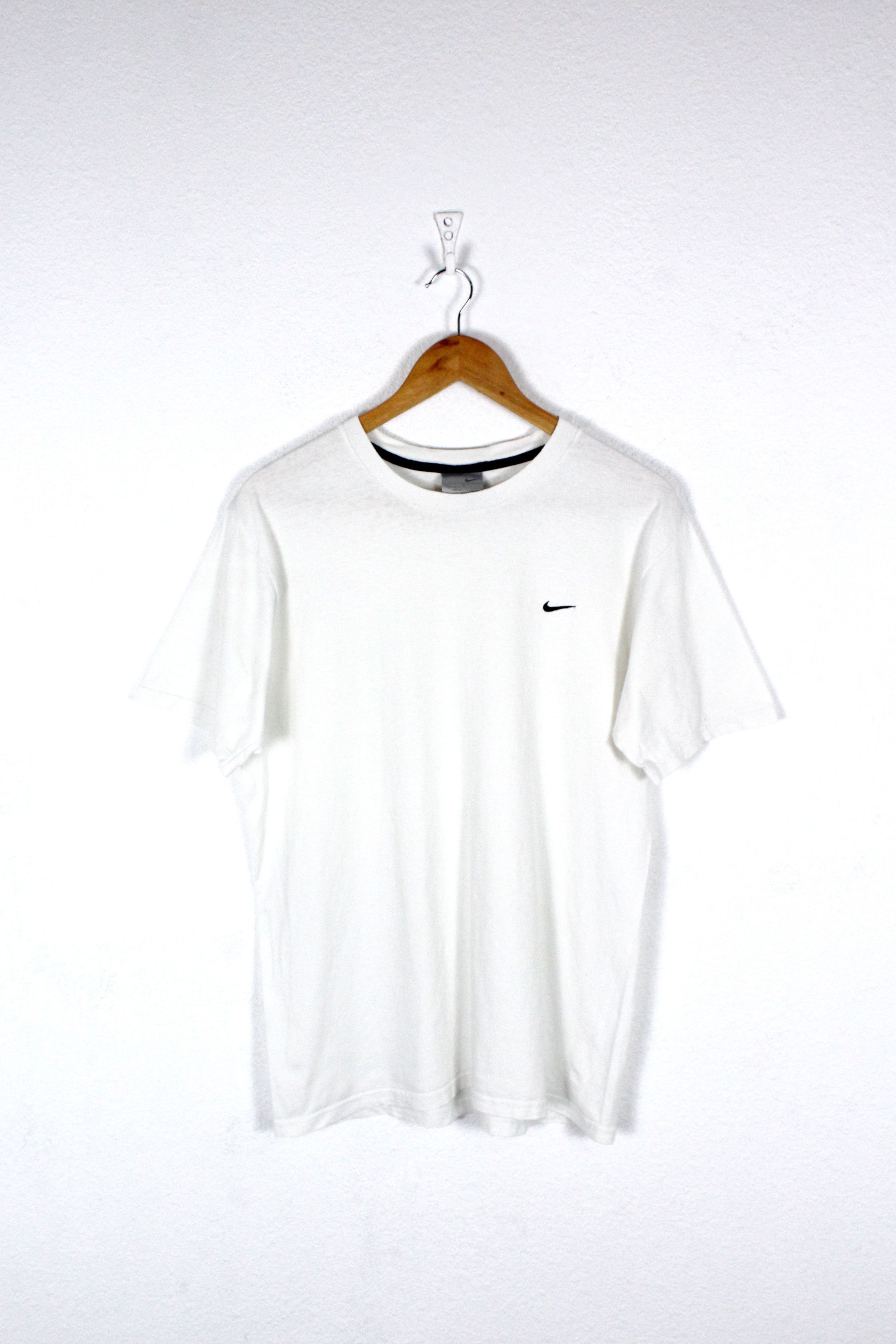 Nike × Vintage Vintage Nike Swoosh Logo Tee T-shirt 90s Sport Size US L / EU 52-54 / 3 - 1 Thumbnail