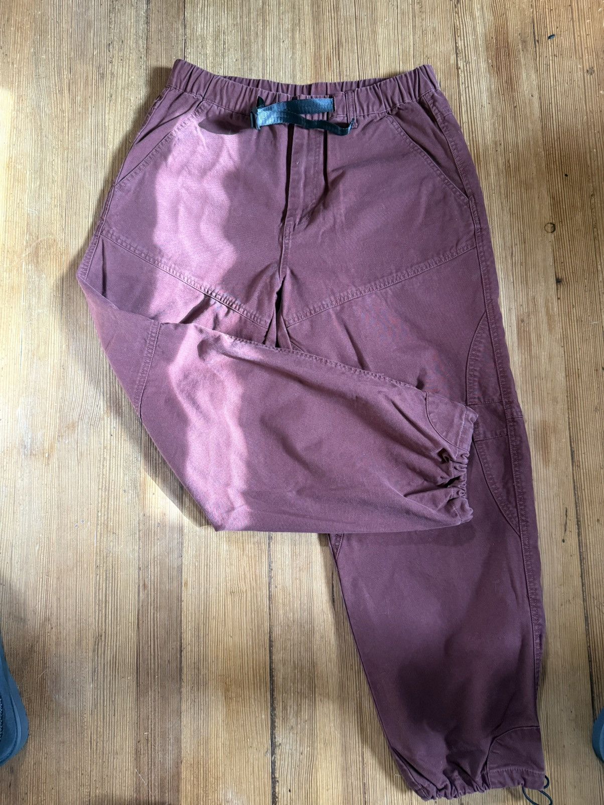 Supreme Supreme maroon joggers Size US 30 / EU 46 - 1 Thumbnail