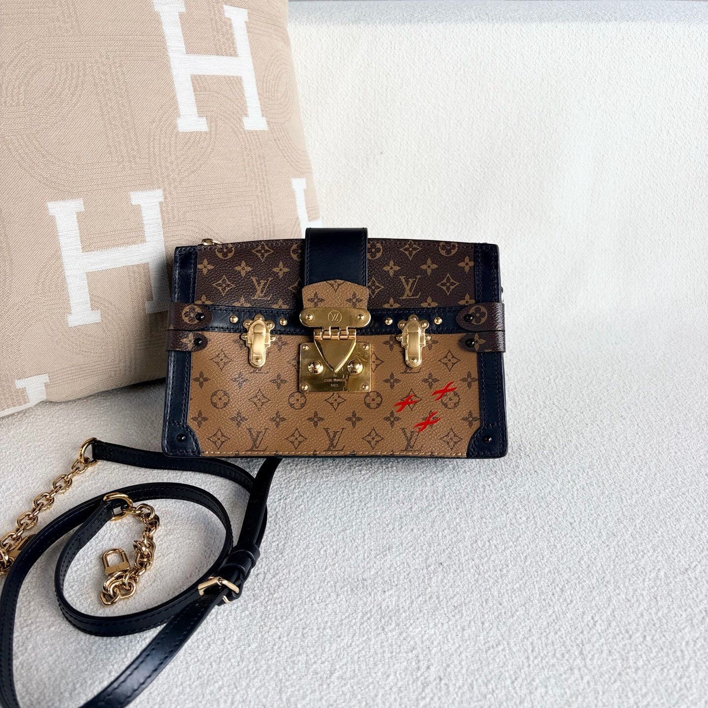 Louis Vuitton Pre-loved Bag Very good condition Size ONE SIZE - 1 Thumbnail