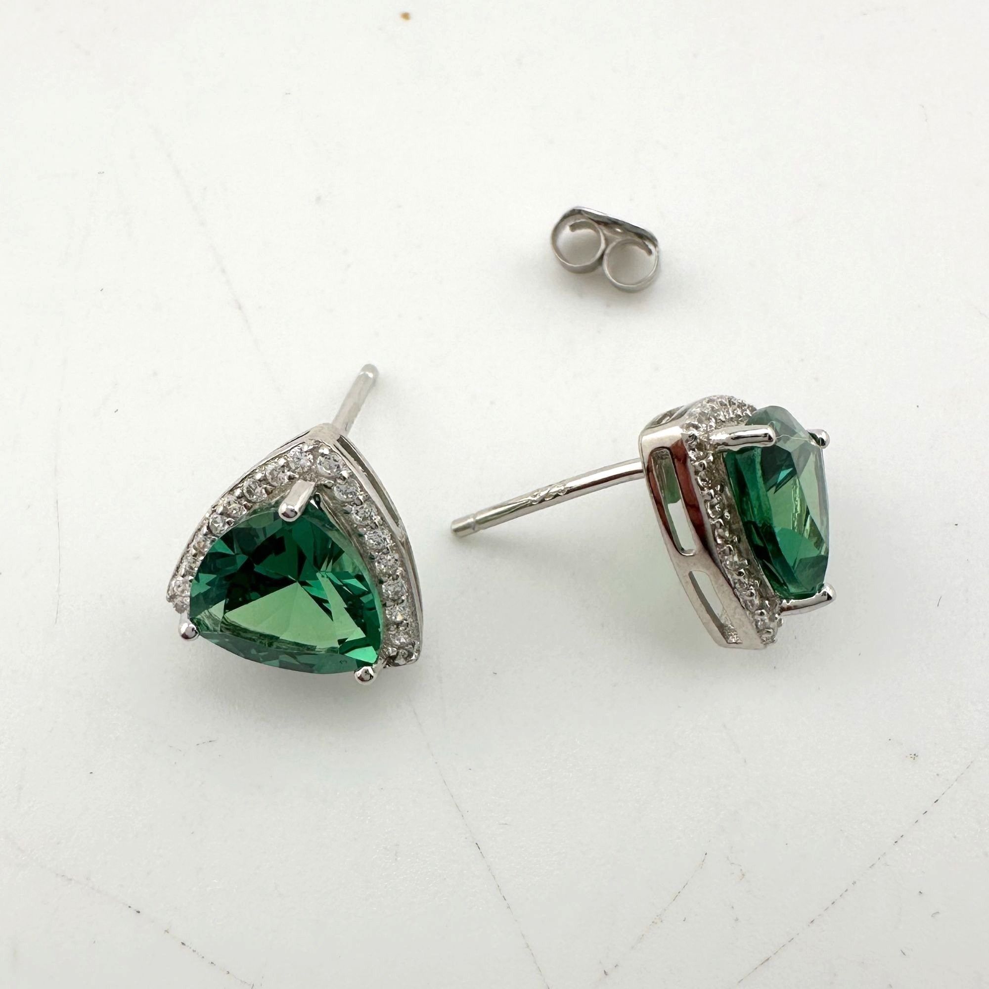 Other Trillion Cut 6.30 Ct Lab Created Color Changing Pariaba Gems Size ONE SIZE - 6 Thumbnail