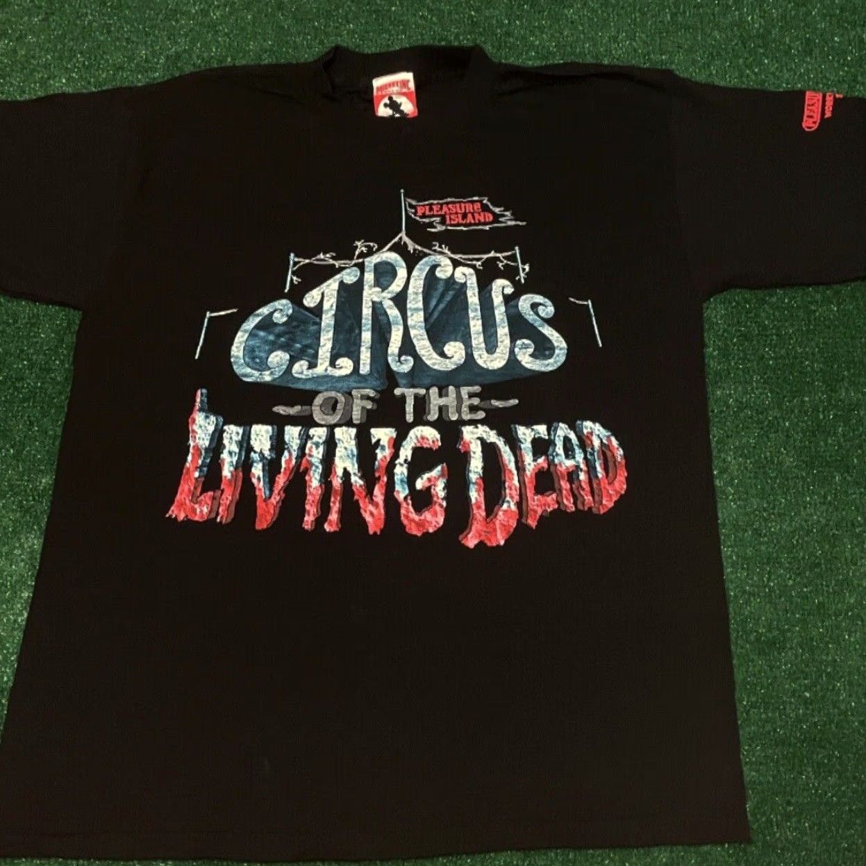 Disney VINTAGE Disney Shirt 90s Horror Mickey Mouse Pleasure Island Night Of The Living Dead VTG L Black Men Short Sleeve Size US L / EU 52-54 / 3 - 4 Thumbnail