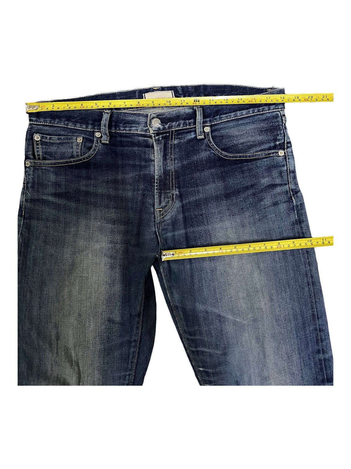 Japanese Brand × Jun Takahashi × Uniqlo Vintage Uniqlo Selvedge Blue Naturally Distressed Jeans Size US 36 / EU 52 - 12 Thumbnail