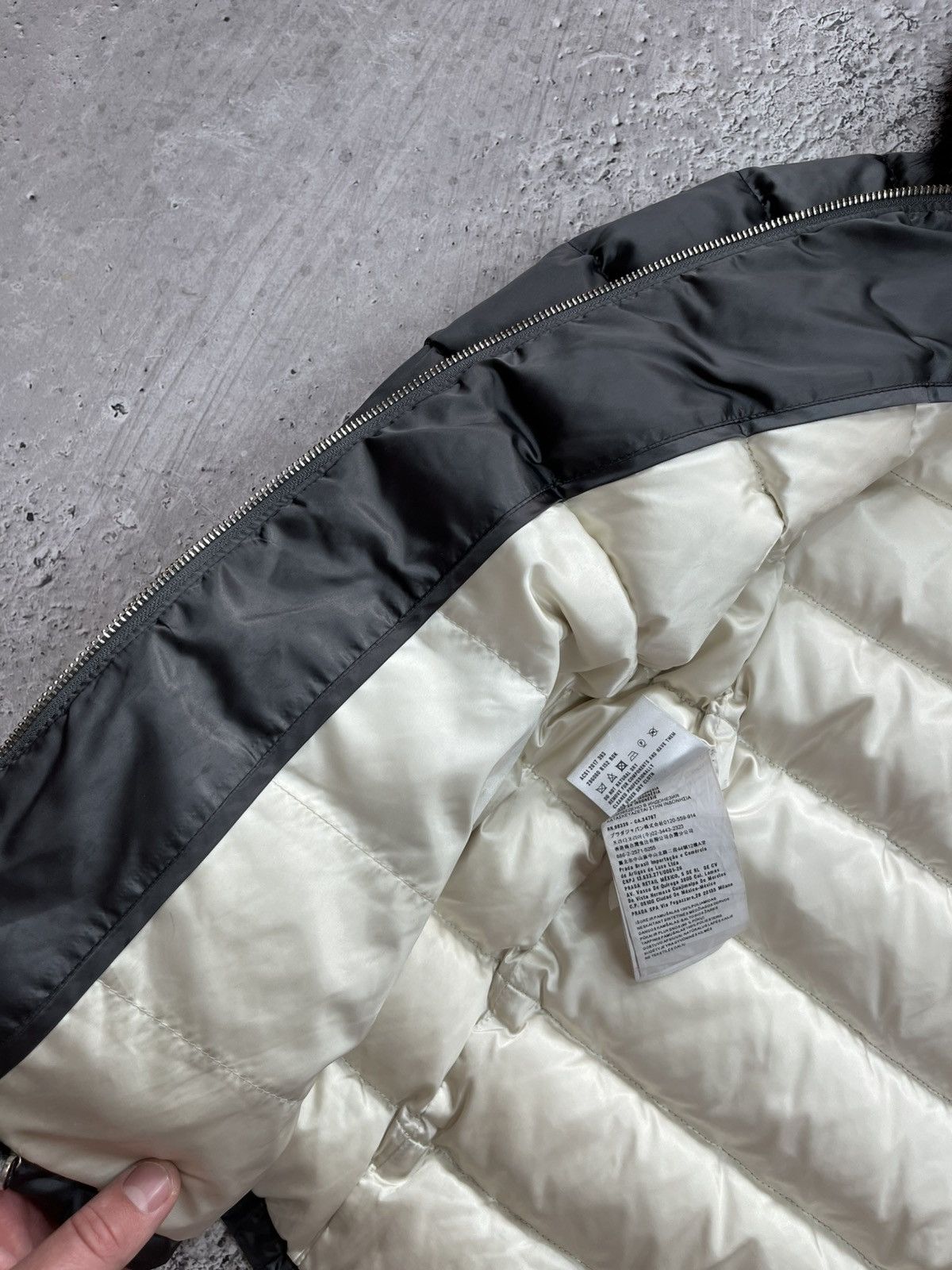 Prada Prada Down Jacket Fur Hood Puffer Coat Size 38 Coat Size S / US 4 / IT 40 - 16 Thumbnail