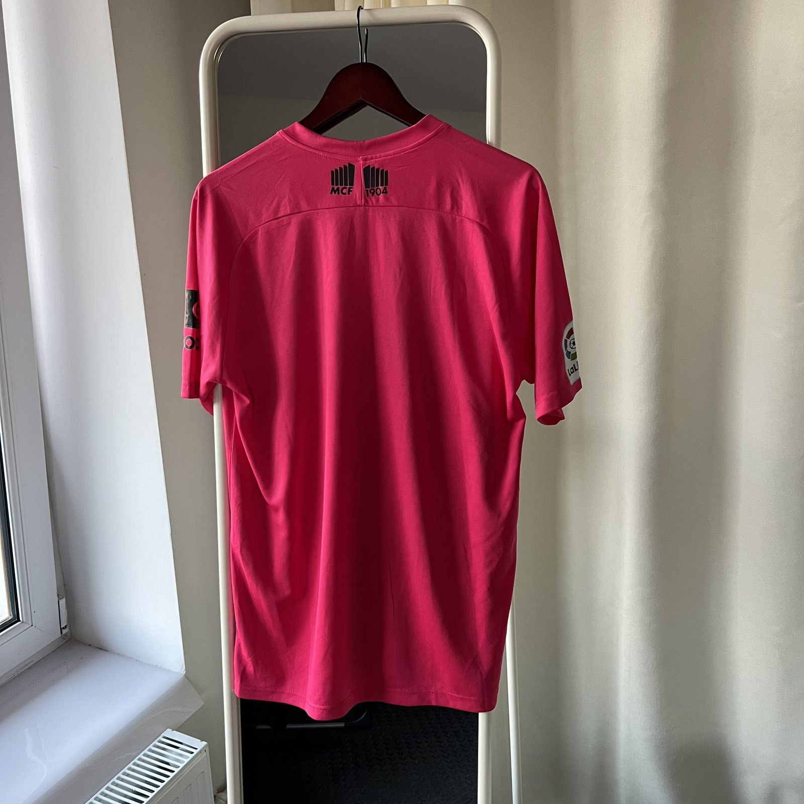 Nike Malaga 2019 Football Shirt Nike Pink Soccer Jersey Size XL Size US XL / EU 56 / 4 - 2 Thumbnail