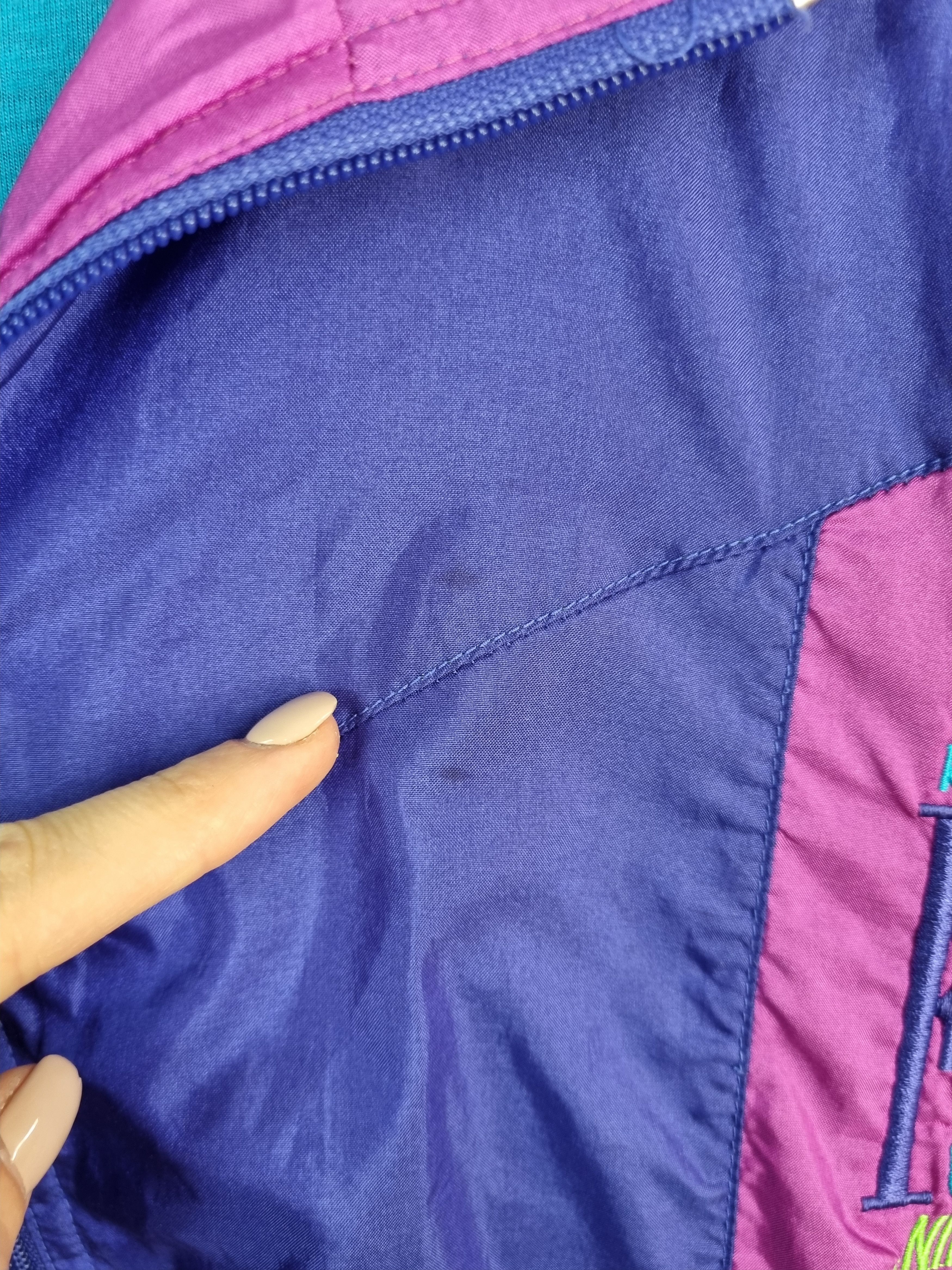 Nike × Vintage 90s Nike Vintage Nylon Attractive Track Top Size US L / EU 52-54 / 3 - 19 Thumbnail