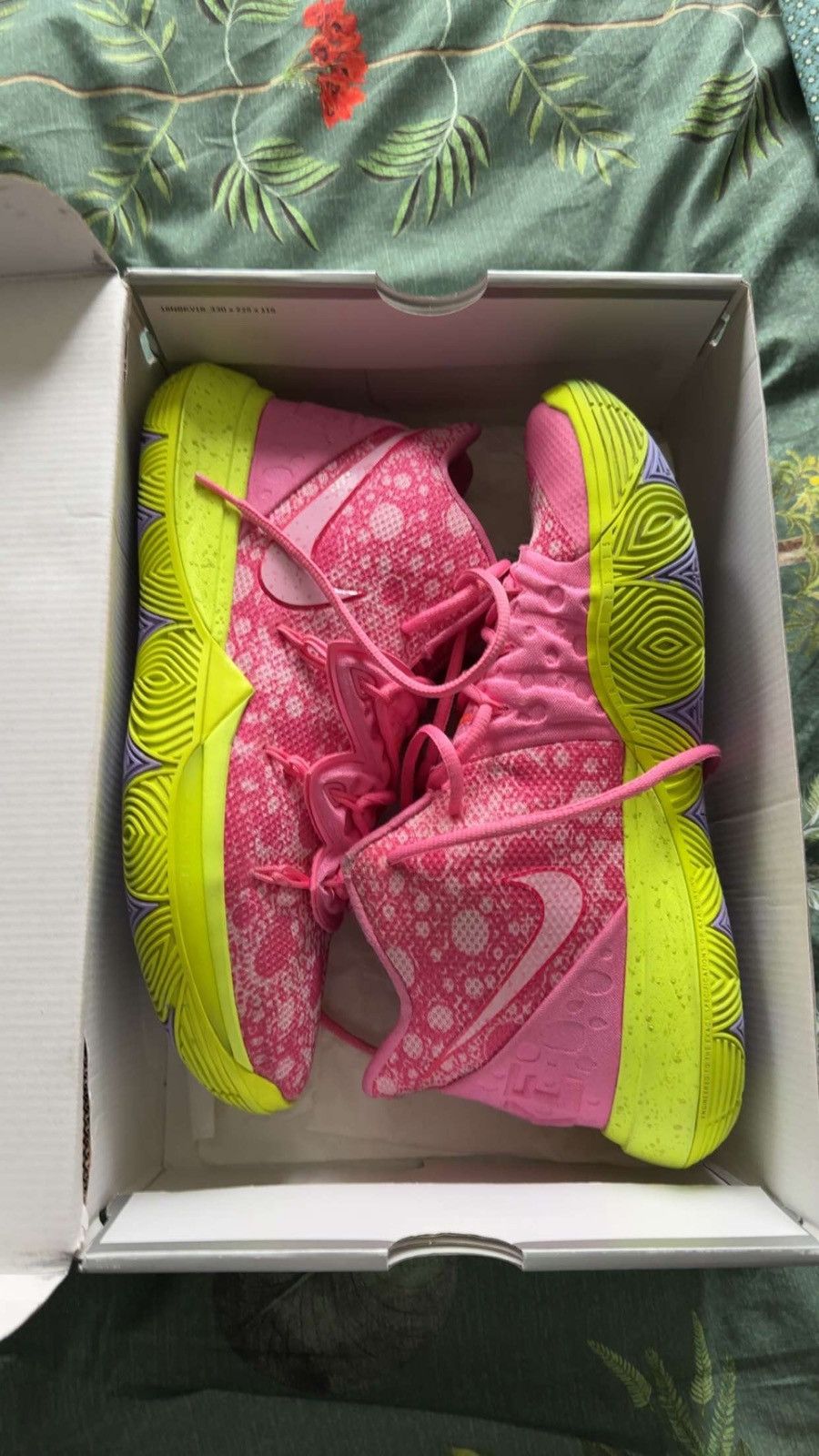 Nike SpongeBob SquarePants x Nike Kyrie 5 "Patrick Size US 11 / EU 44 - 2 Thumbnail
