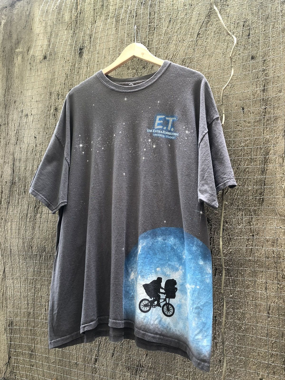 Vintage Vintage ET Movie Promo Shirt Size US XL / EU 56 / 4 - 1 Thumbnail