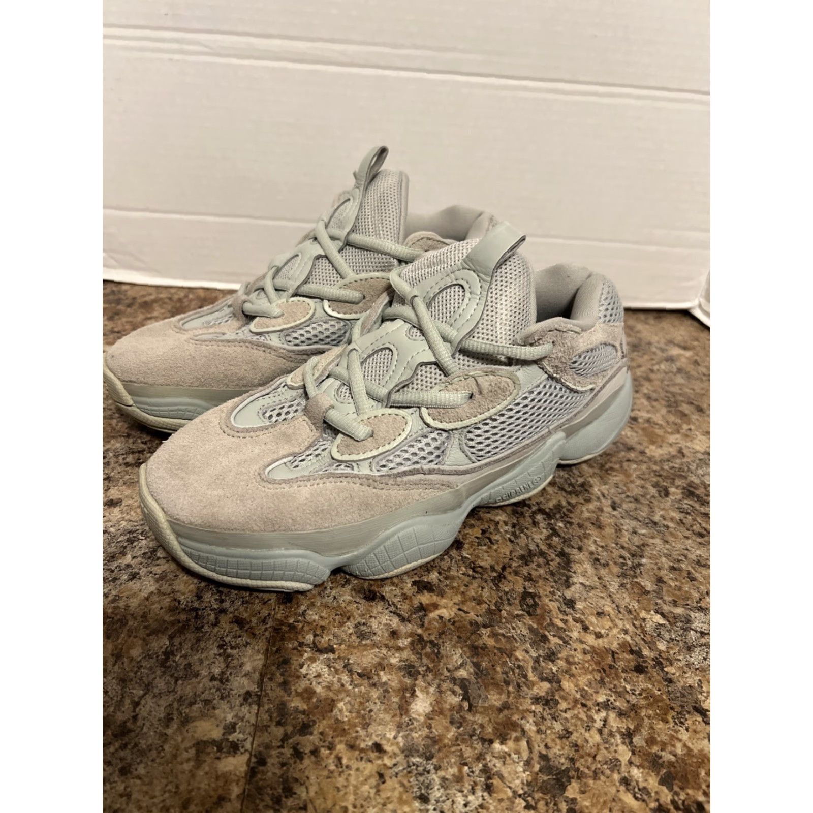 Adidas adidas Yeezy 500 Green - Size 5.5 Men Sneaker Low Top Athletic Shoes 2018 Green Adidas Yeezy 500 DB2908 0191037078916 Size US 6 / EU 39 - 2 Thumbnail