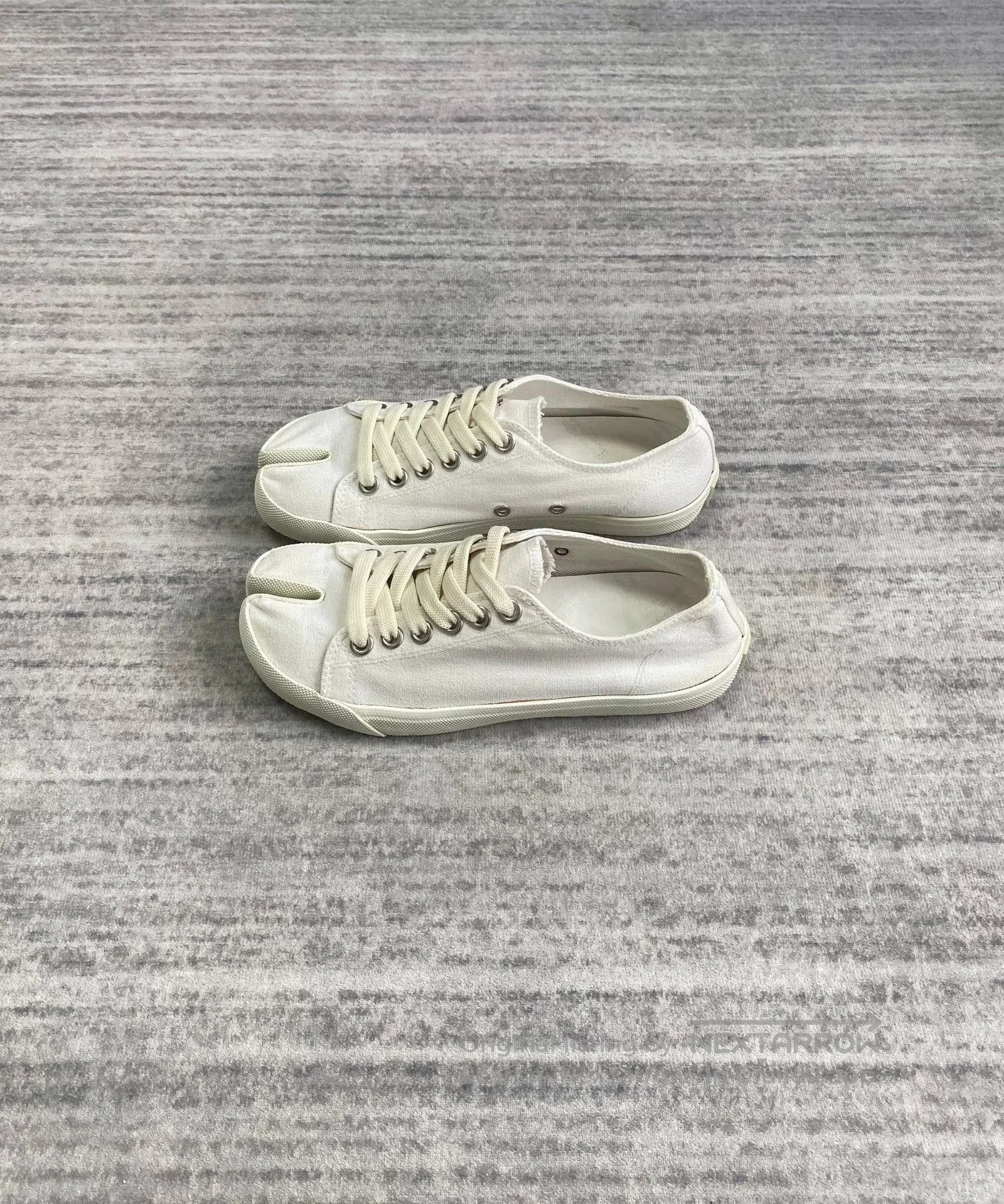 Maison Margiela margiela white tabi canvas flat shoes. Size US 6 / IT 36 - 3 Thumbnail