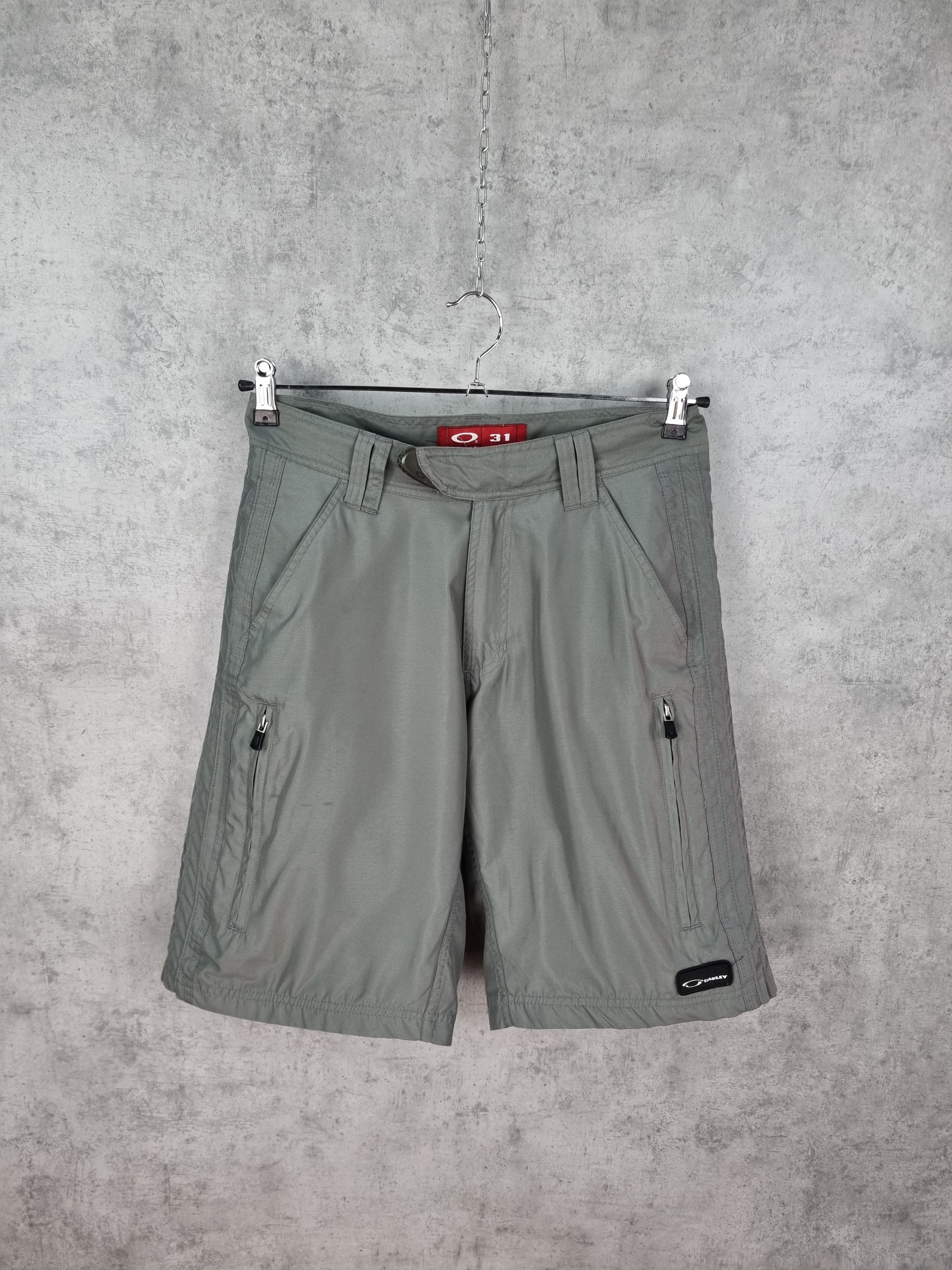 Oakley Oakley Nylon Cargo Utility Shorts with zipped pockets Size US 31 - 1 Thumbnail